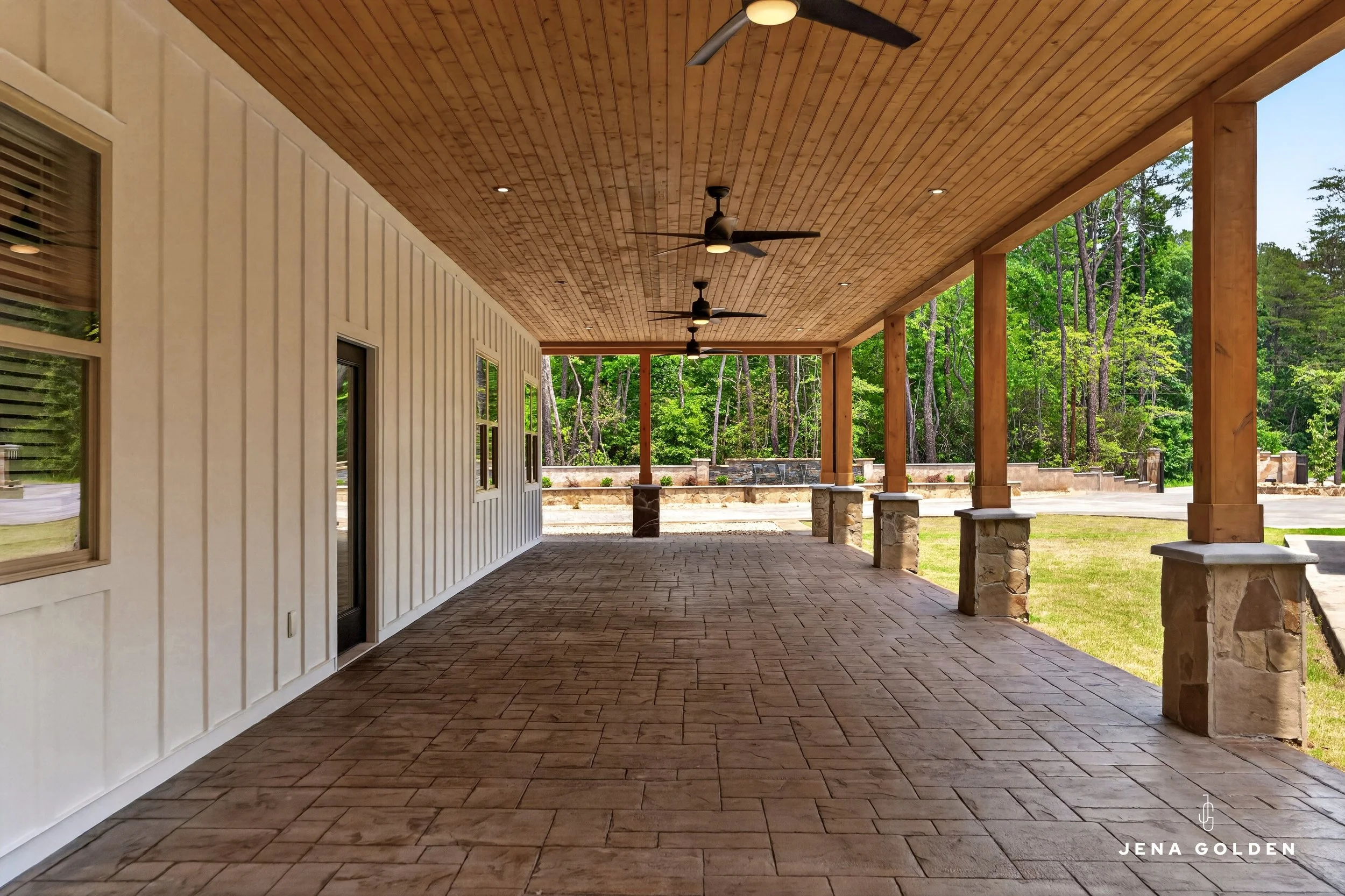 dahlonega-ga-luxury-home-jena-golden-realtor-89.JPG (Copy)