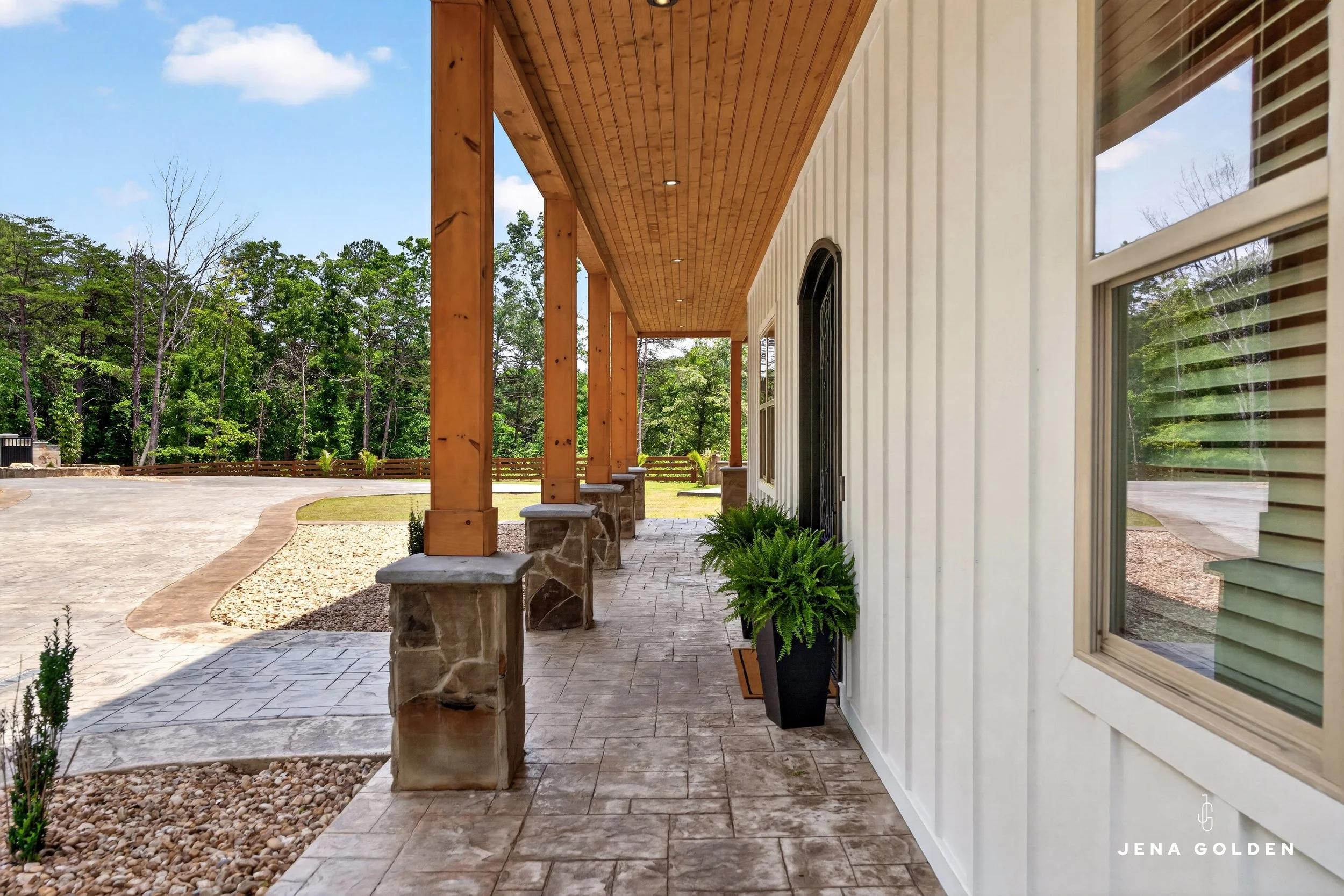 dahlonega-ga-luxury-home-jena-golden-realtor-101.JPG (Copy)