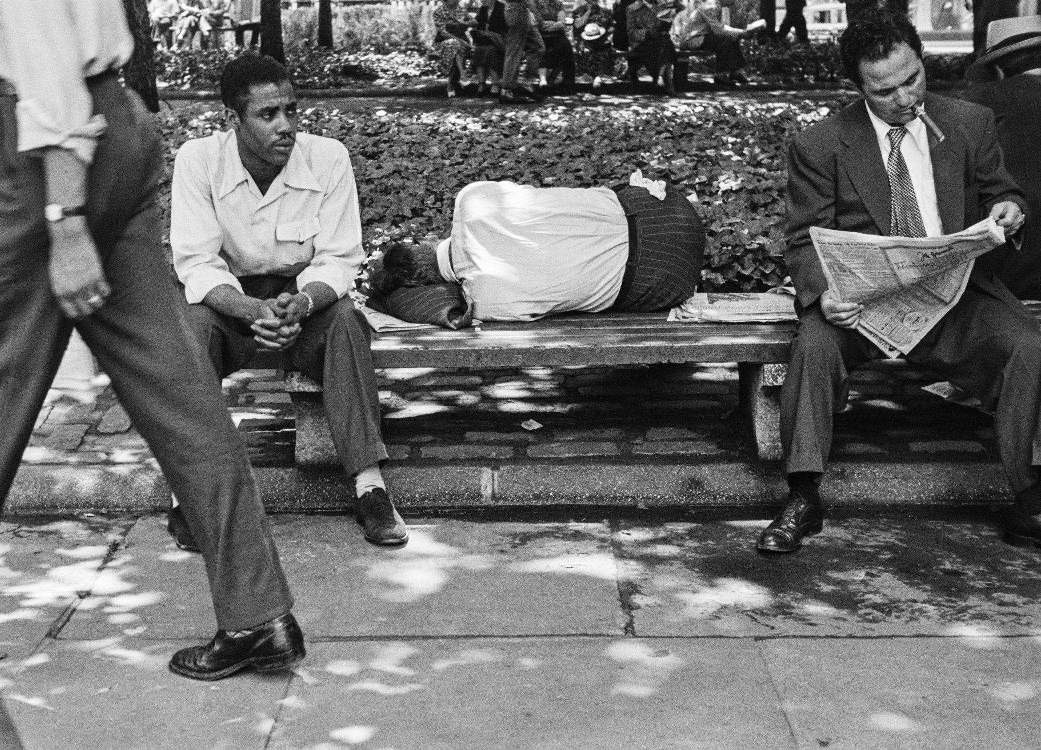 Passing time, Bryant Park