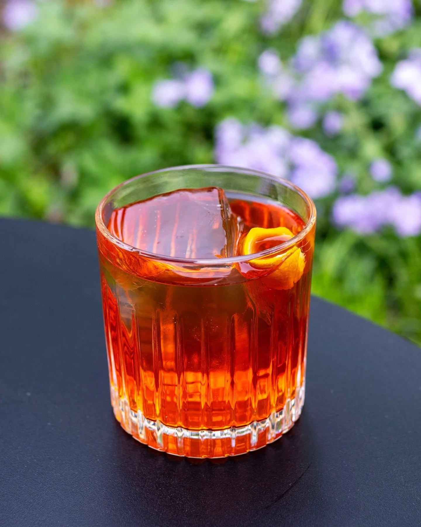 The usual suspects, with a Burle&rsquo;s twist. ꩜ Come sip a different kind of classic.

Negroni 🥃 
@murrellsrowspirits Gin, @drinkaccompani Sweet Vermouth, @stgeorgespirits Bruto Americano

Brown Derby 🍹 
@castleandkey Bourbon, Yuzu Liqueur, Grape