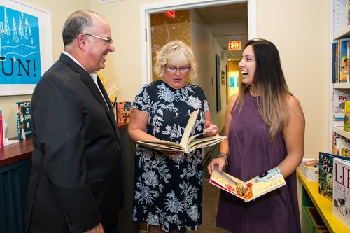Volunteer — Oak Park River Forest Infant Welfare Society
