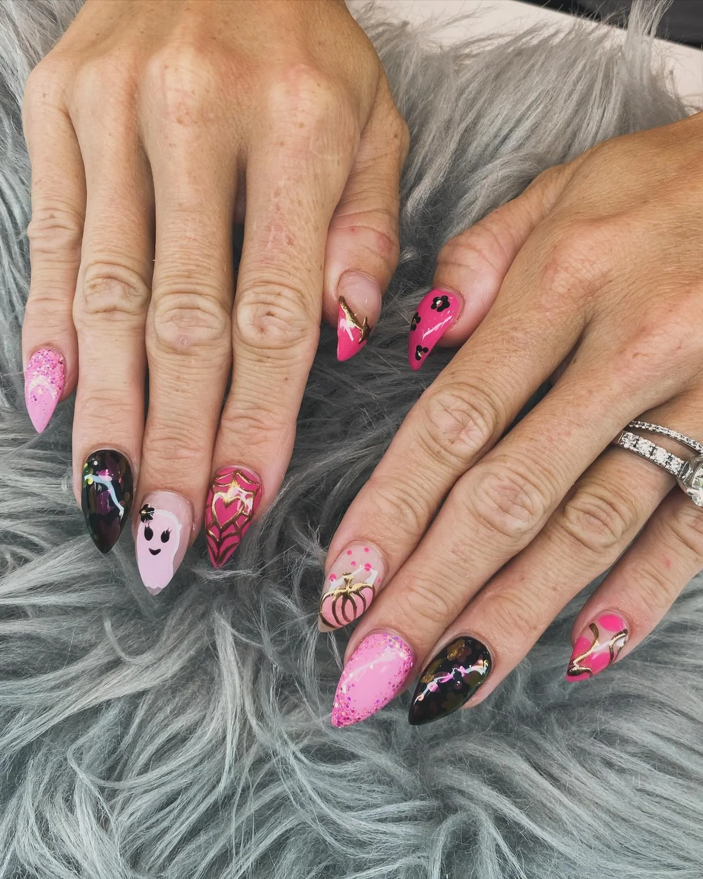 When she said : Mix both ! Ok boo 😉💕👻 ! @davidhoangnails  your girl Courtney starting Halloween nails here