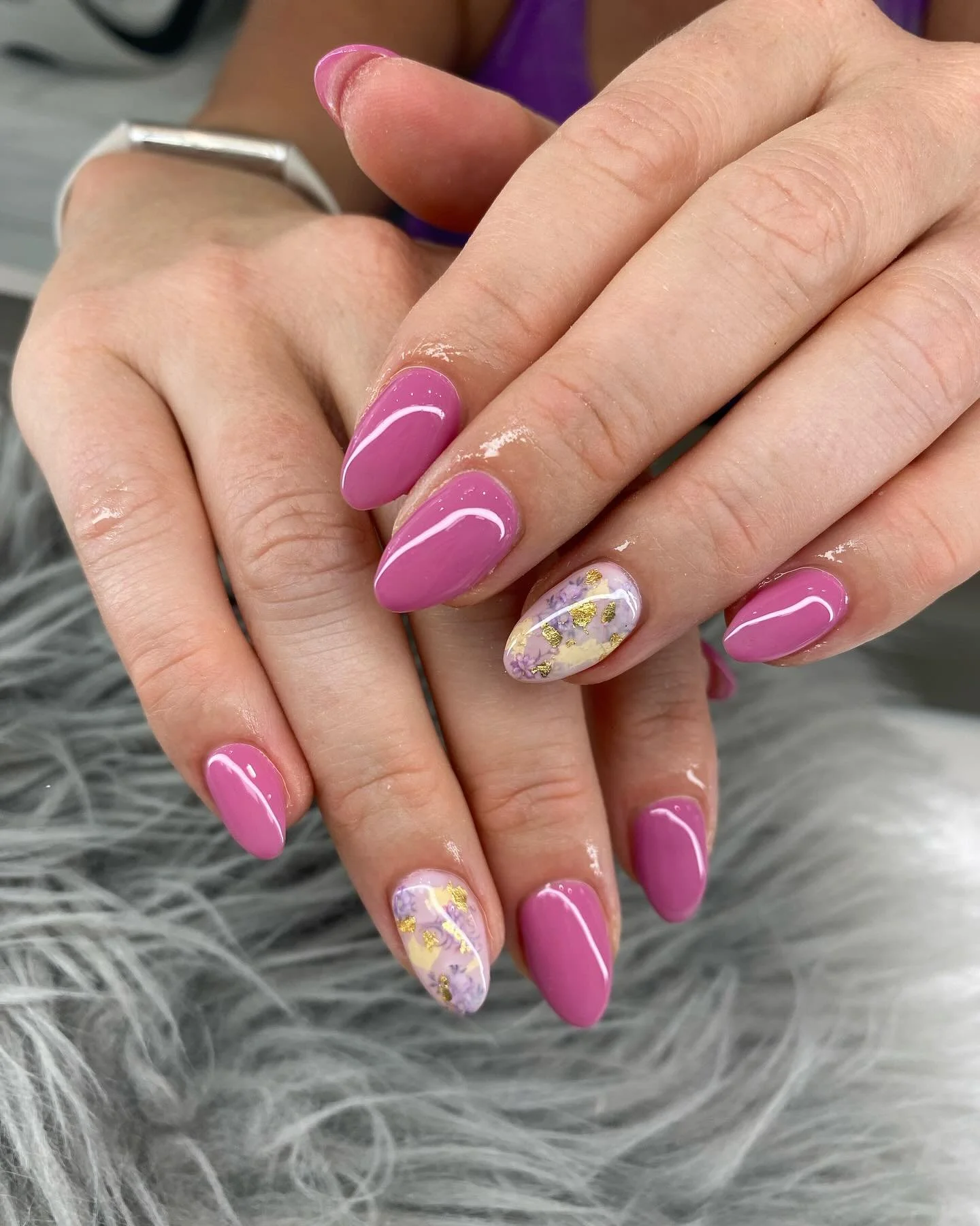 My work last couple weeks ! Cant wait to holiday season with nails design #naplesnailsalon #naplesnails #naplesnailsartist #fallnails🍁🍂 #nailsdesign #almondnails #bestnails #nailsonfleek💅 #ivy