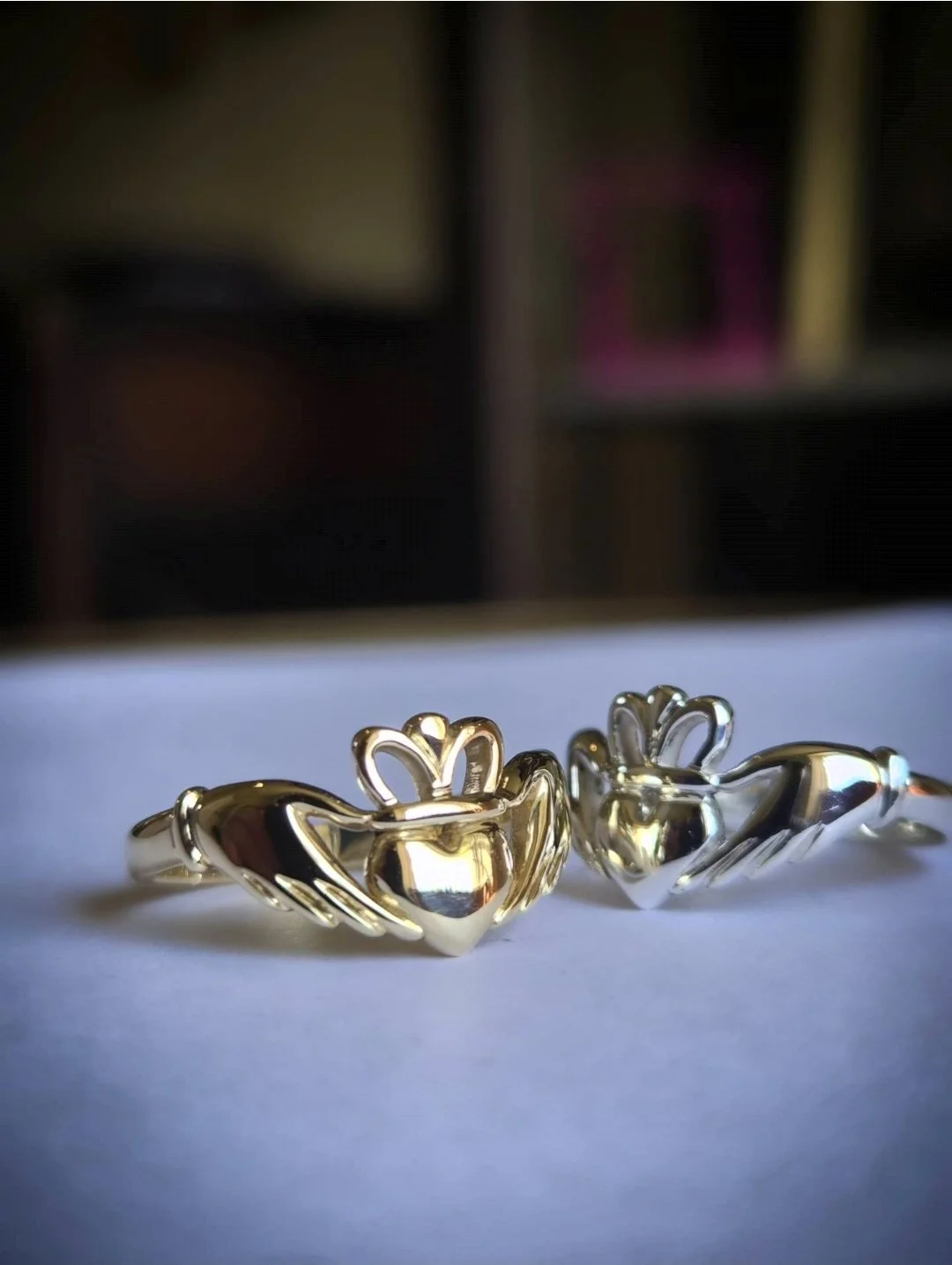 9ct gold Durrow claddagh ring