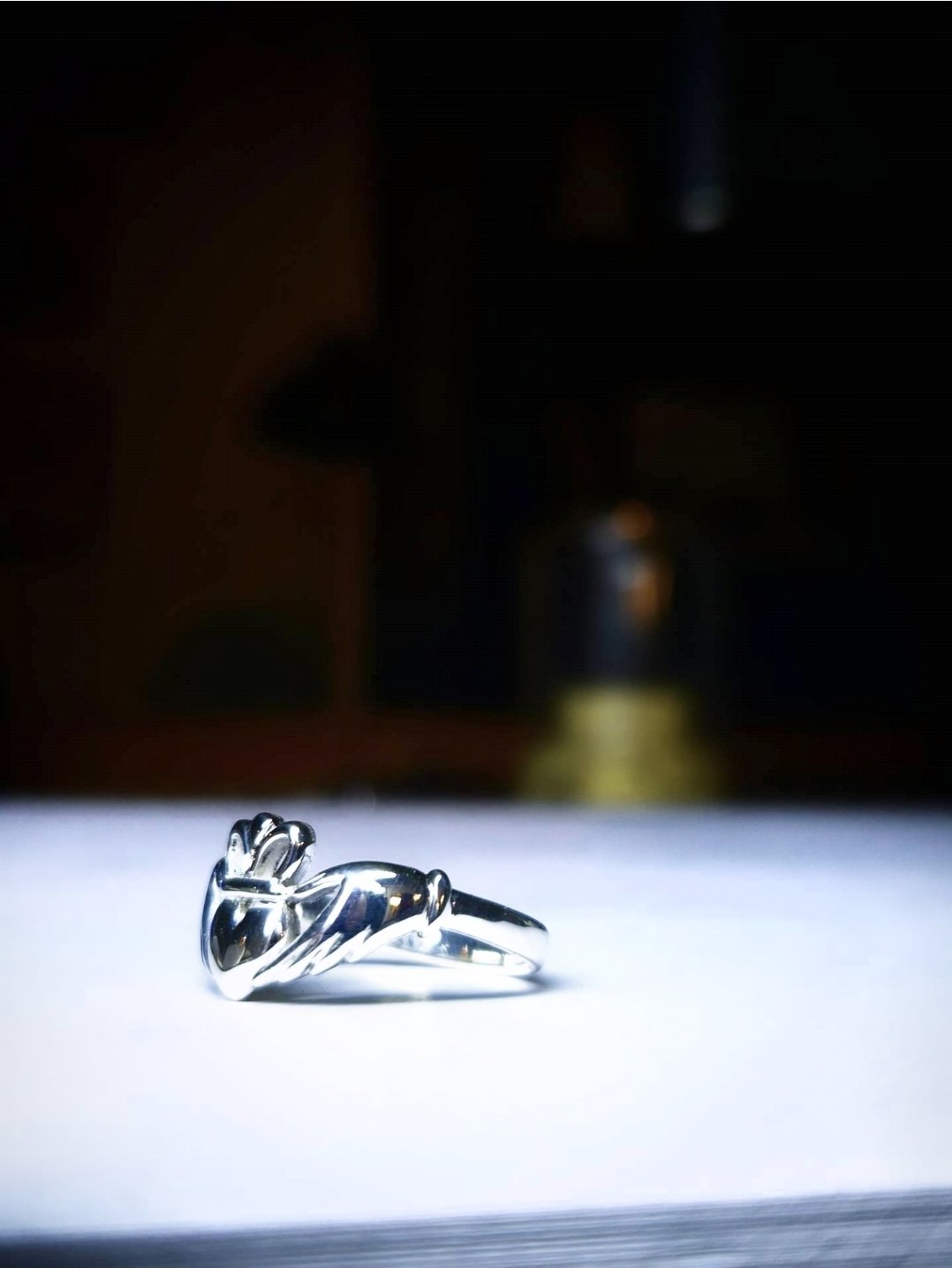 9ct gold Durrow claddagh ring