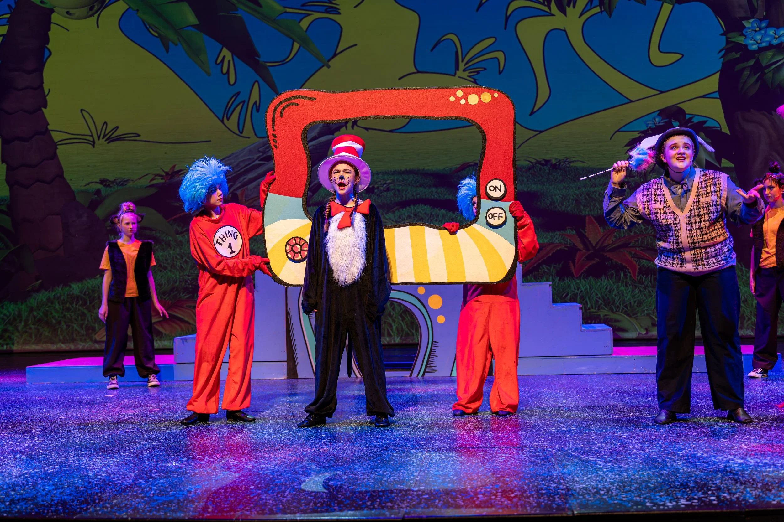 seussical-06250.jpg