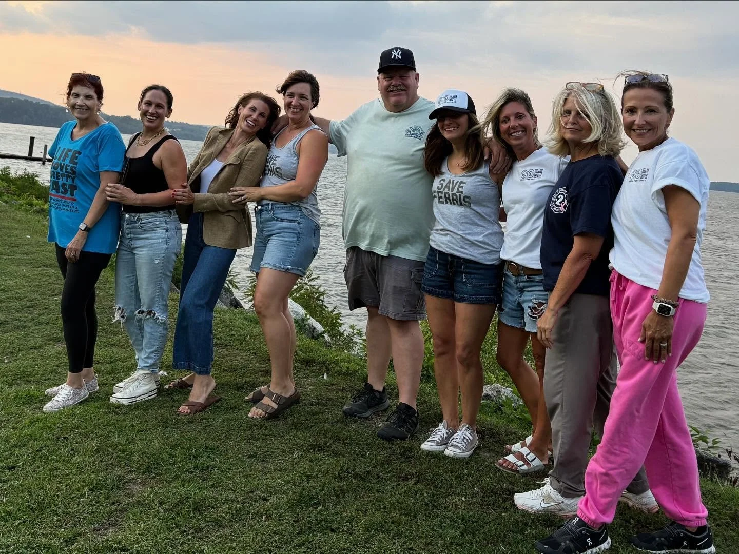 Hi 👋, this introduction is long overdue!
We are the COH Special Events Team!
Formed in 2016 by @dominic_cordisco and @trainormike, who combined their community forward led initiatives, Movies on the Hudson and the New Year’s Eve Ball Drop, we&