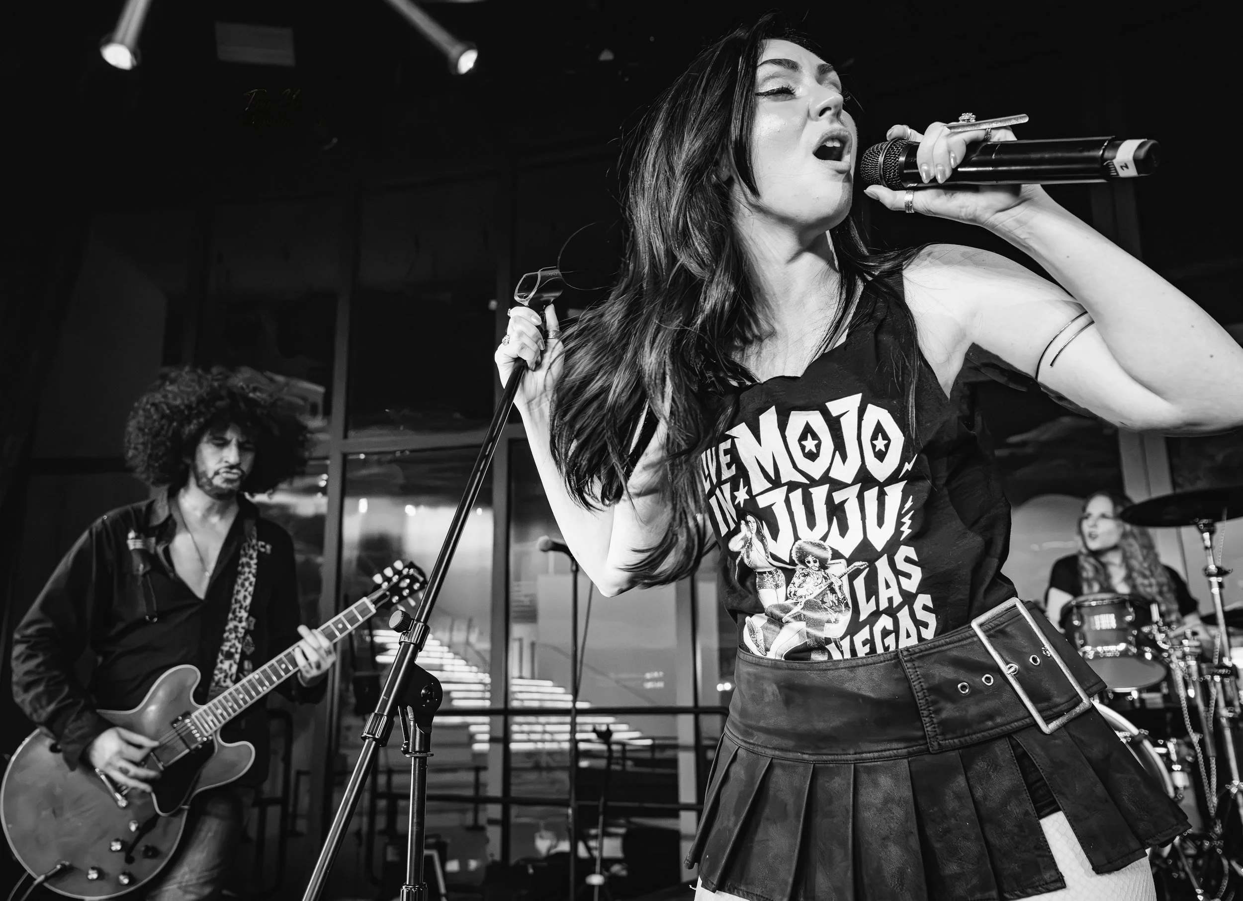 HARD ROCK RISING