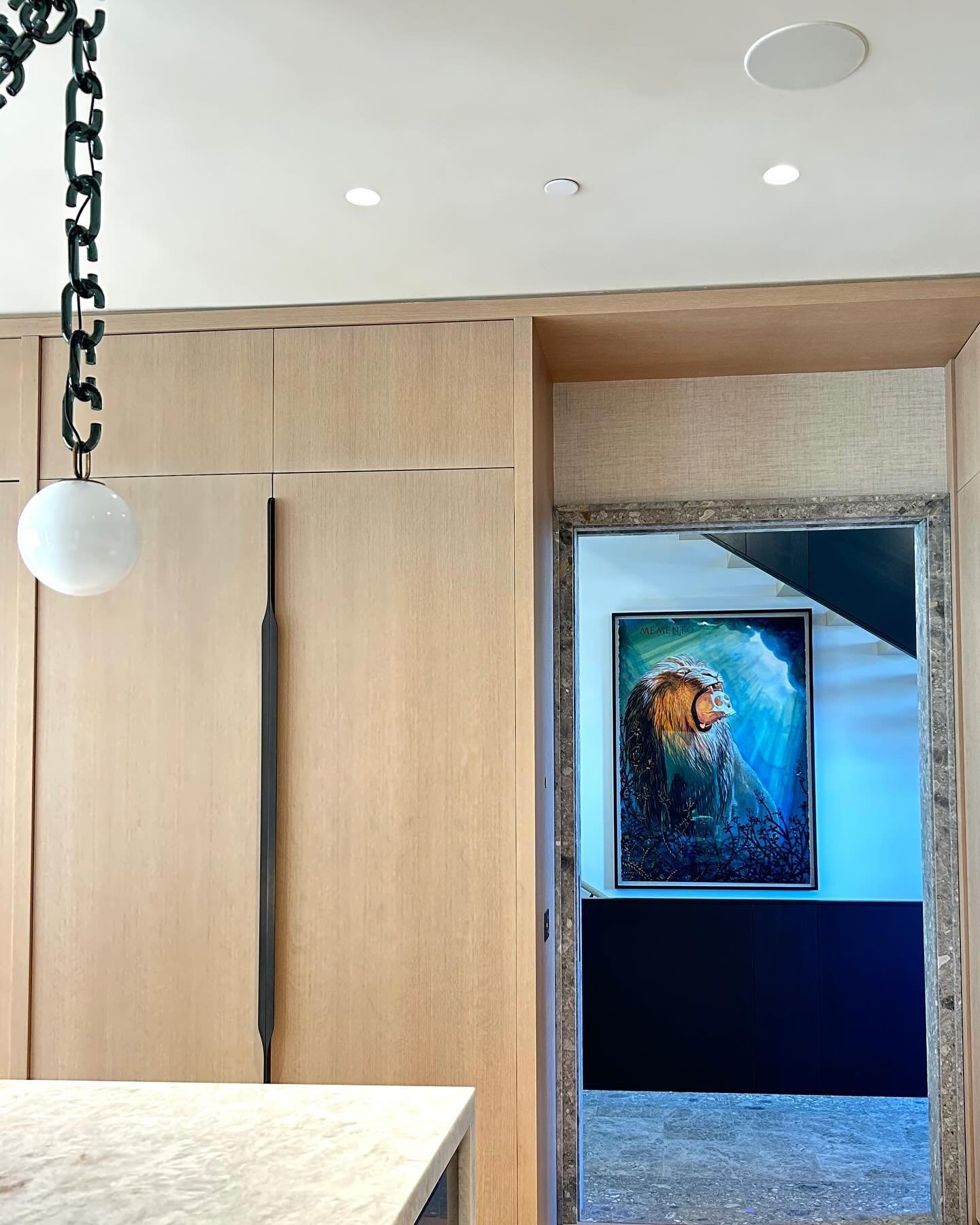 Fresh off the metaphorical boat from Venice and its inclusion in Walton Ford&rsquo;s Lion of God at the Ateneo Veneto, we are thrilled to have recently installed Memento at our Southampton client&rsquo;s home. @kasmingallery

Interior Design: Studio 