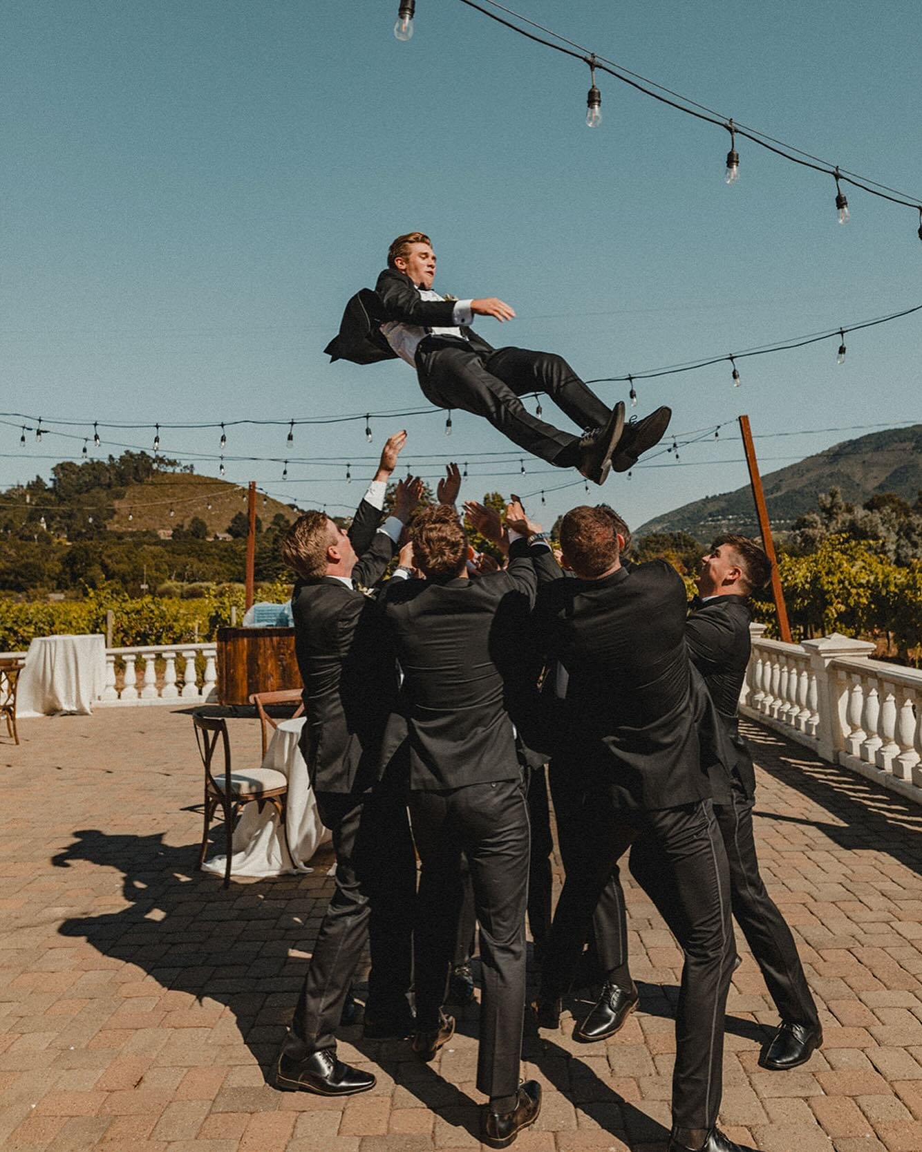 That &ldquo;it&rsquo;s wedding day&rdquo; feeling 🎉

Photography: @a.fierce.love 
Venue: @folktalewinery @folktaleevents 

#groomsmen #groomsmenphotos #groom #carmelwedding #carmelbythesea #carmelca #carmelweddingplanner #californiawedding #northern
