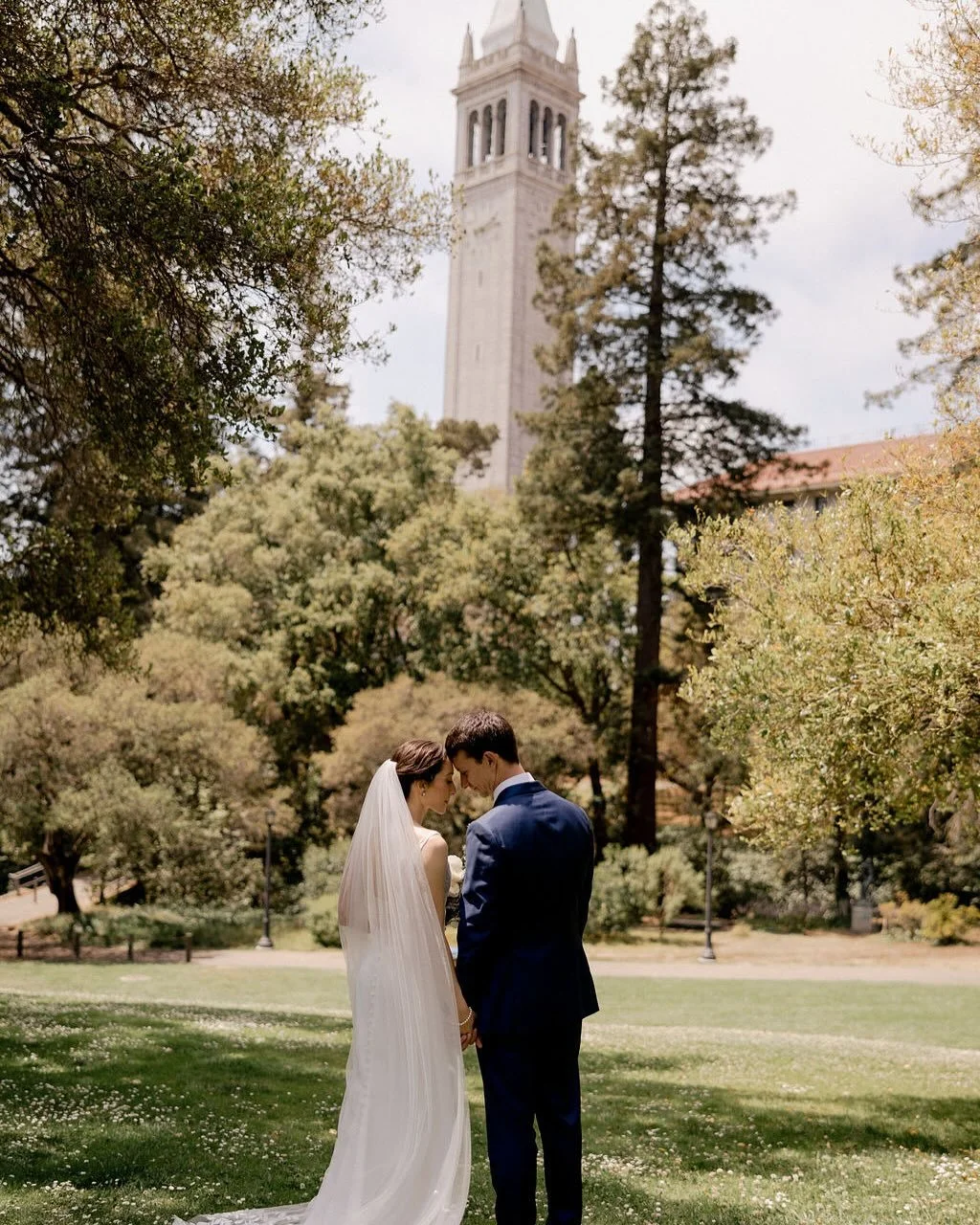 M attended UC Berkeley as an undergrad, then H followed his own path to Cal for grad school! Now, in the place that shaped their past and present, they&rsquo;ve started their forever. 💛  Loved bringing their vision to life on this gorgeous campus 🥂