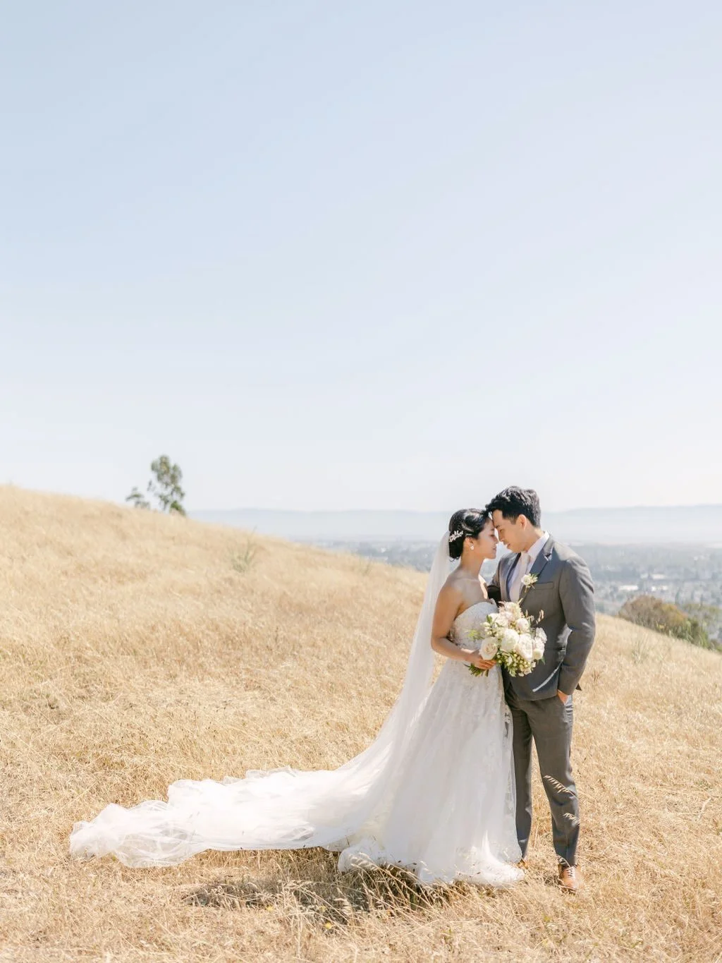 A day designed just for you 🤍

Photography: @hannahquintana
Florist: @paeonina 
Catering: @michi_life 
HMU: @thepuremakeup_official 

#californiawedding #californiaweddingplanner #weddingdecor #realwedding weddinginspo