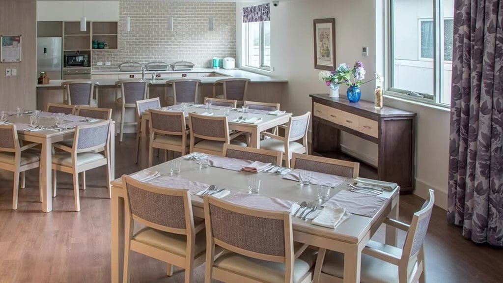 bupa-aged-care-clayton-dining_1_large.jpeg