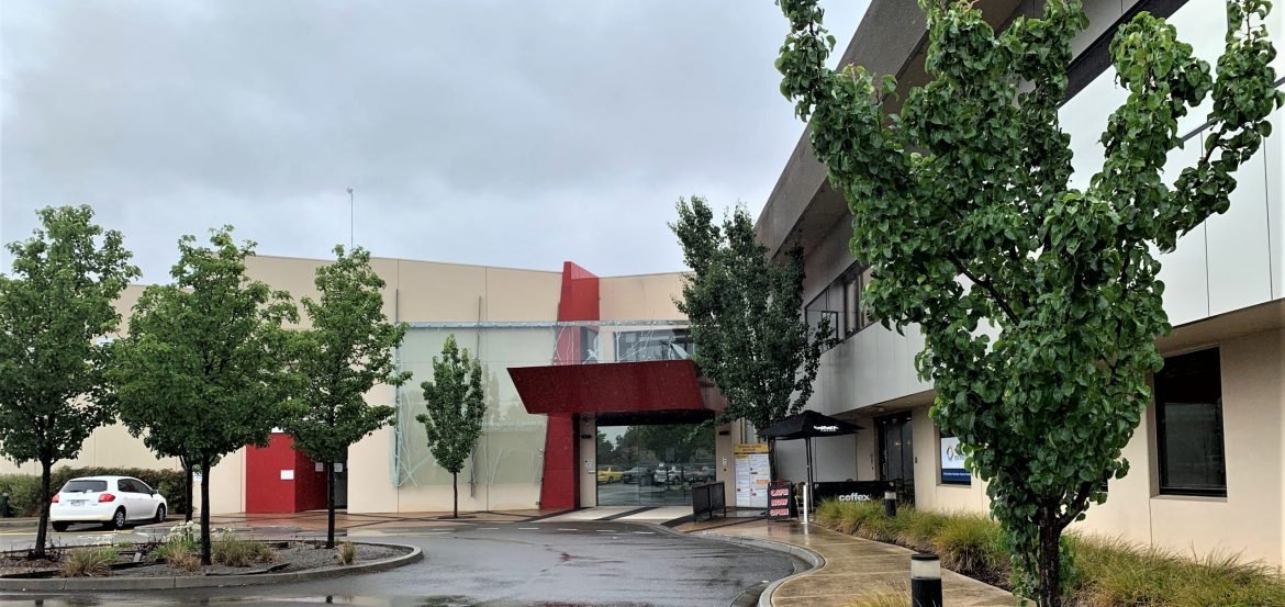 melb east hosp.jpg