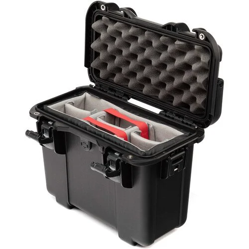 Estuche rígido T30 con divisor acolchado color negro. Marca Nanuk SKU: T30S-020BK-0A0