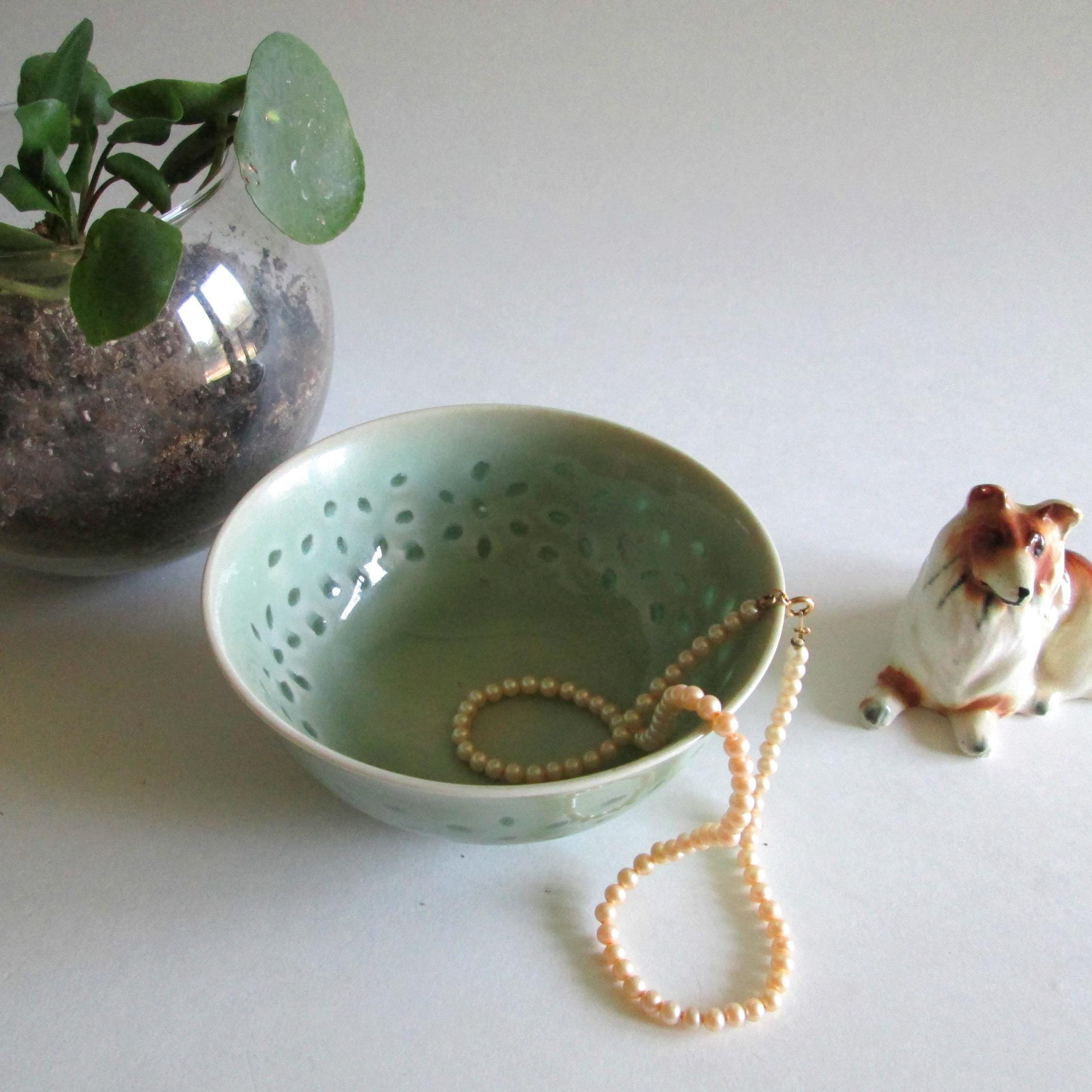 https://i.etsystatic.com/46939754/r/il/27a0b7/6566786550/il_fullxfull.6566786550_sj7z.jpg