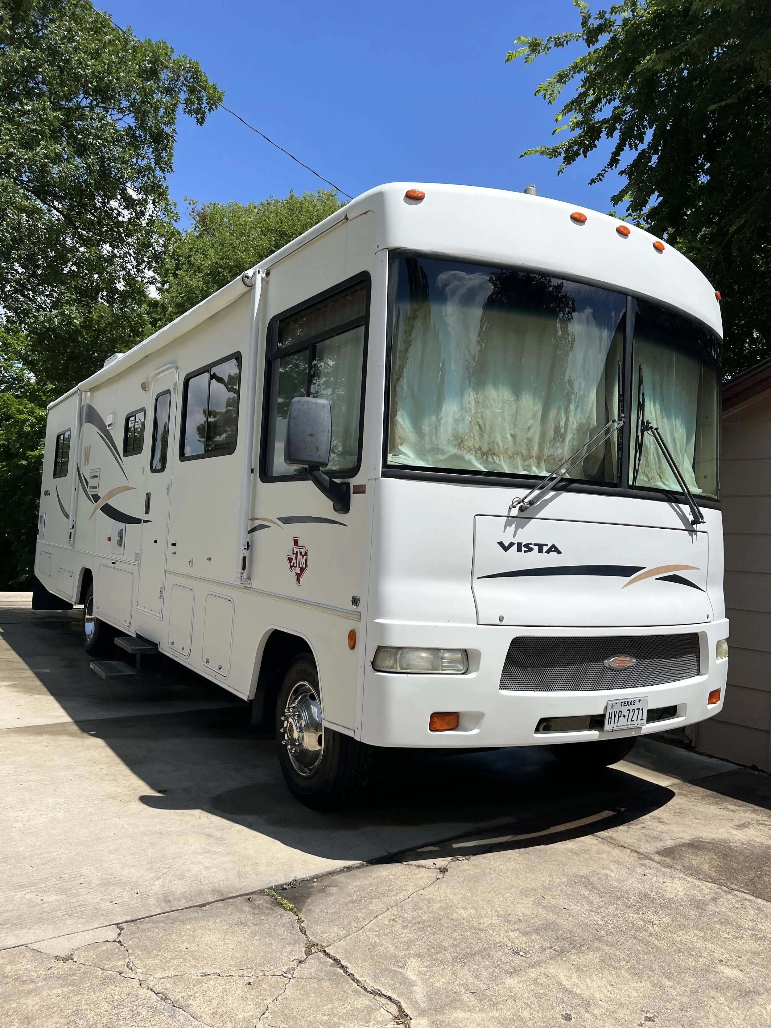 Winniebago rv Cleaned and detailed