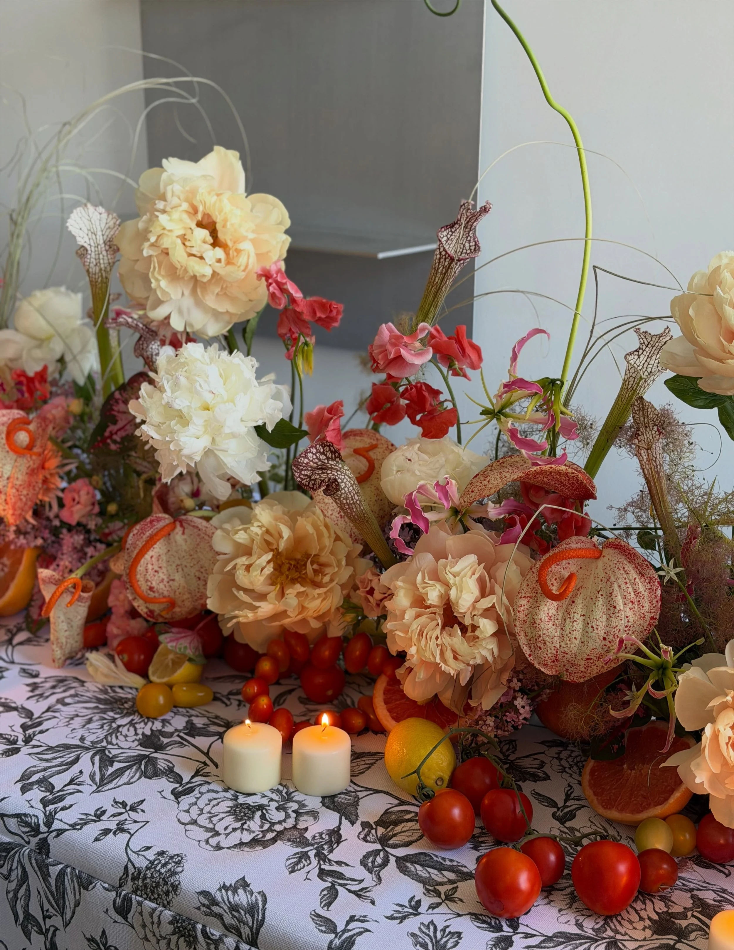 Day 2 of the table styling workshop with @midsummer__k 

Summer in every detail 🍅
