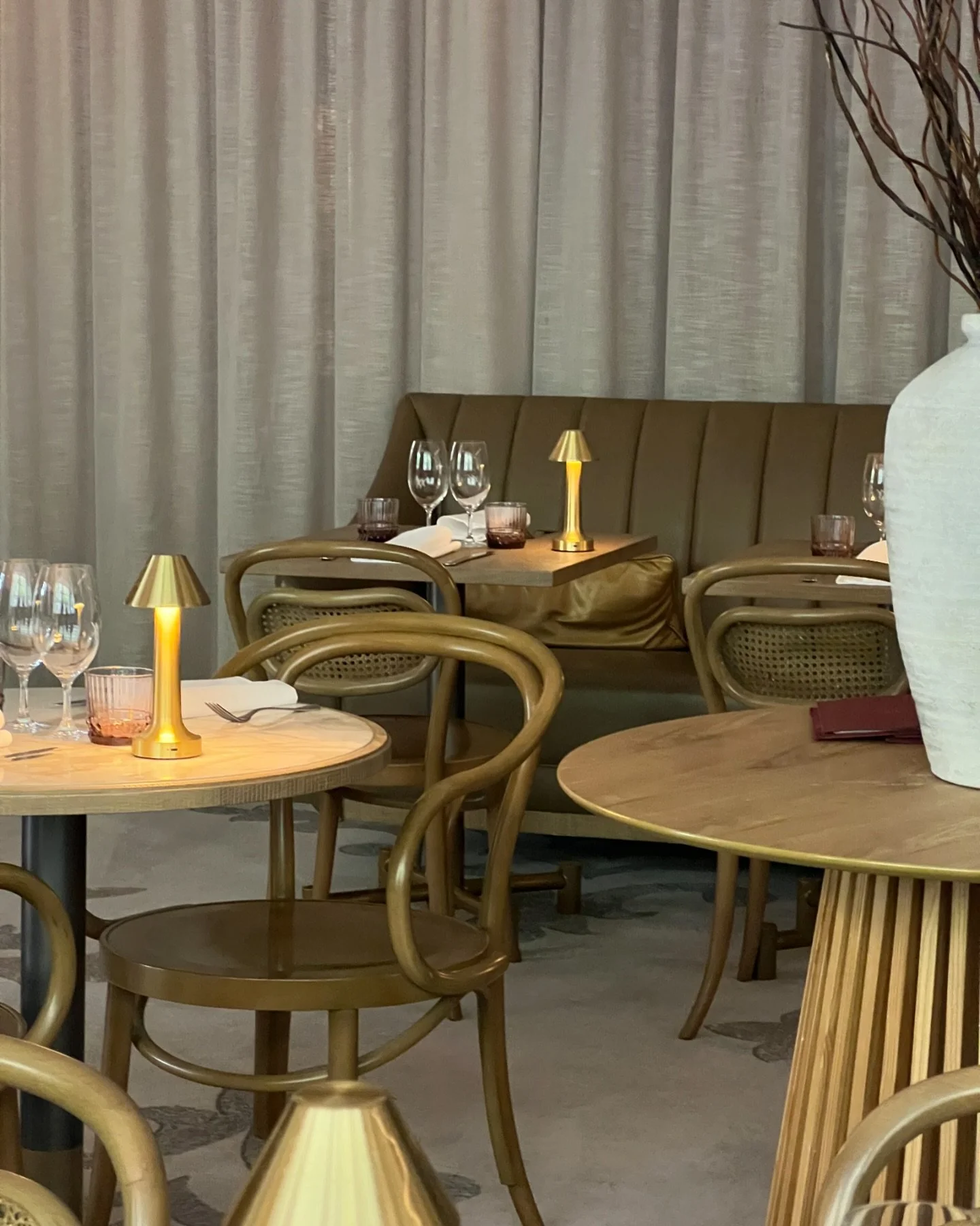 Dreamy interiors ✨

#bistrotbisou #melbourneeats #melbournerestaurants #melbournefoodies #frenchrestaurant