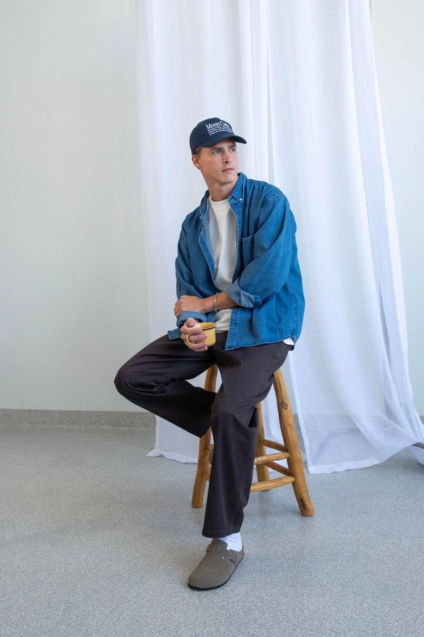 Winter 25 shoot for @hipland.co shot by @emiliodumar 
- Get creative with the boom arms and sheer backdrops to create a new scene for your next shoot.