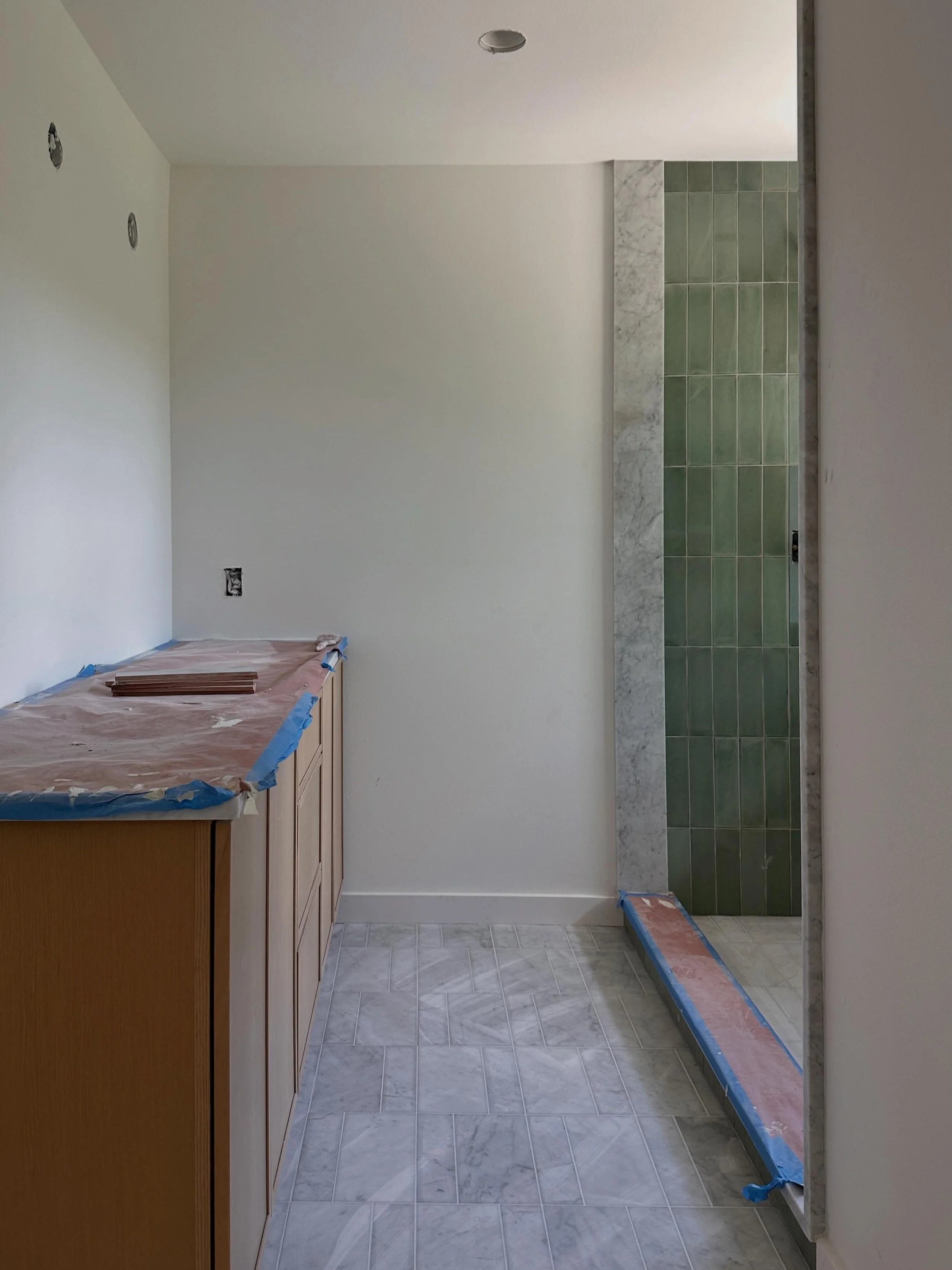 70s Split Level is looking fab! Cabinets are set and countertops are in. The wood flooring is next✨

PS: Do you have a full house remodel on your list? Reach out now to secure your Fall start date. 

#jg70ssplitlevel 

Keywords: interior design, full
