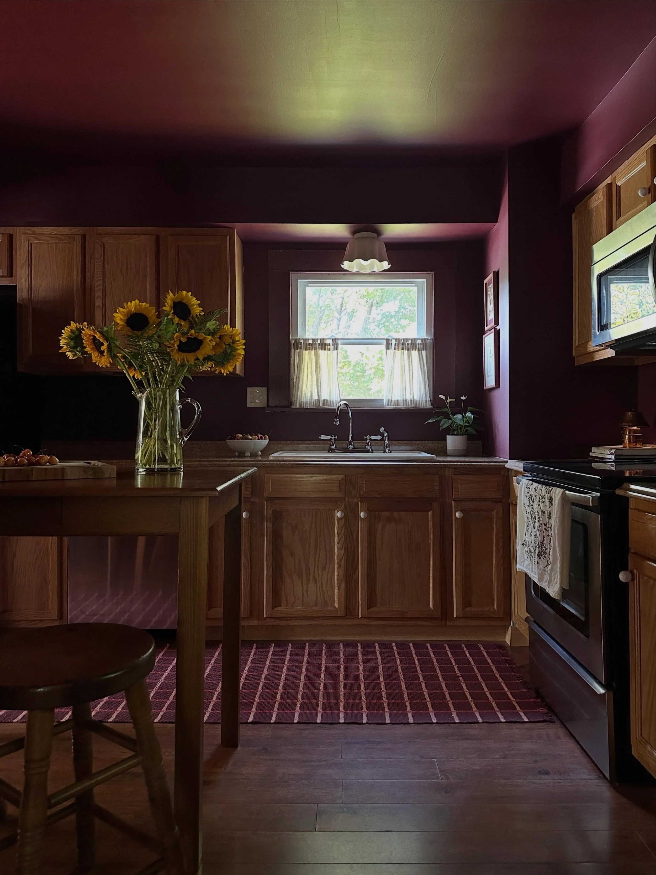 Happy Friday from Maine! It feels so good to be back in my plum kitchen. It&rsquo;s funny how an inspiring space can change your lifestyle&hellip;

My cooking has been more adventurous here in the last 5 days than it was in the last 5 months of using