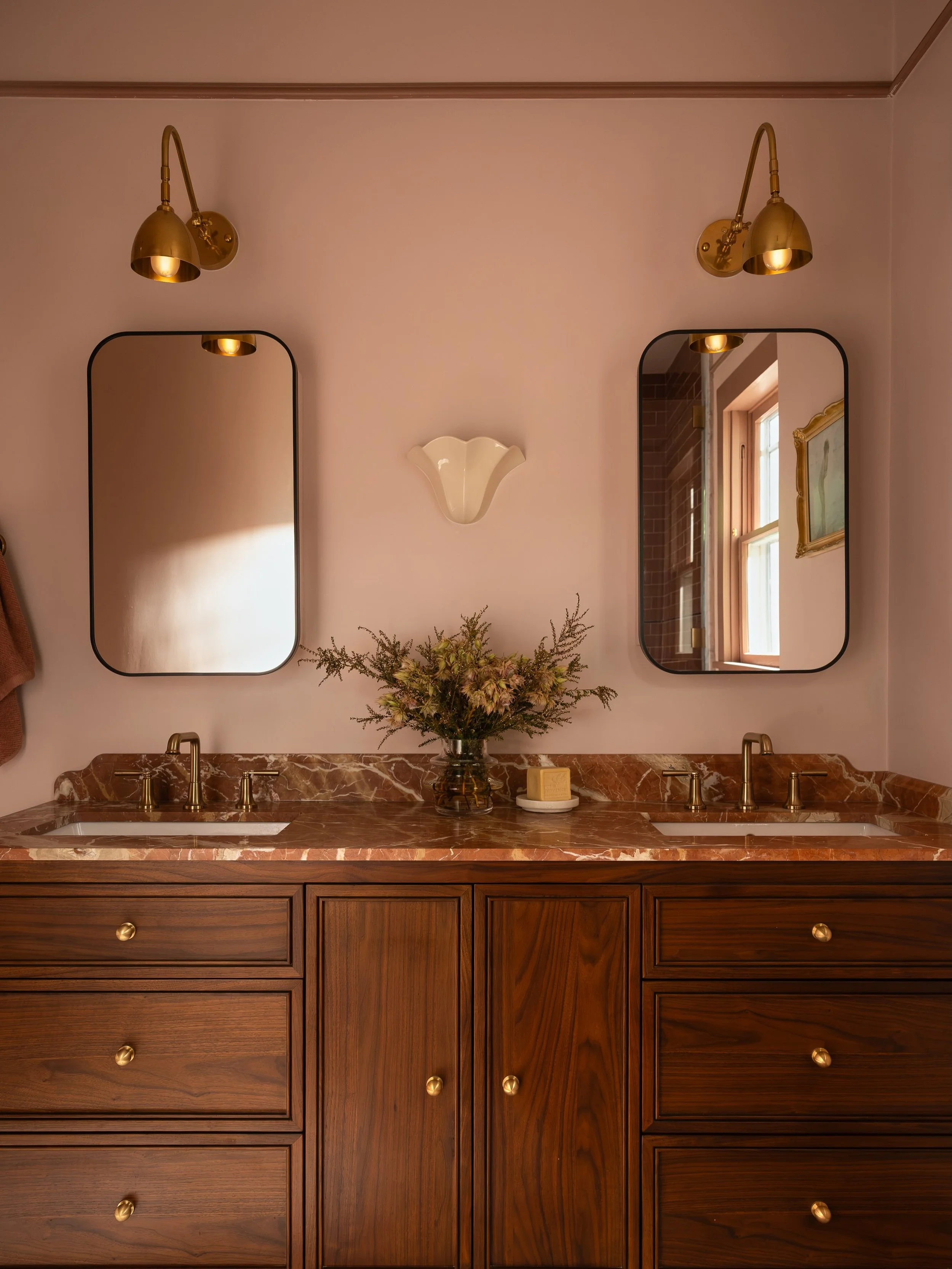 Signs you&rsquo;d get along with me: 

-You want to mix 3 marbles in your bathroom. 
-You say yes to painting the trim a contrasting color.
-You don&rsquo;t flinch over a 12 week lead time for a handmade sconce.
-You love dark woods. 
-You trust your
