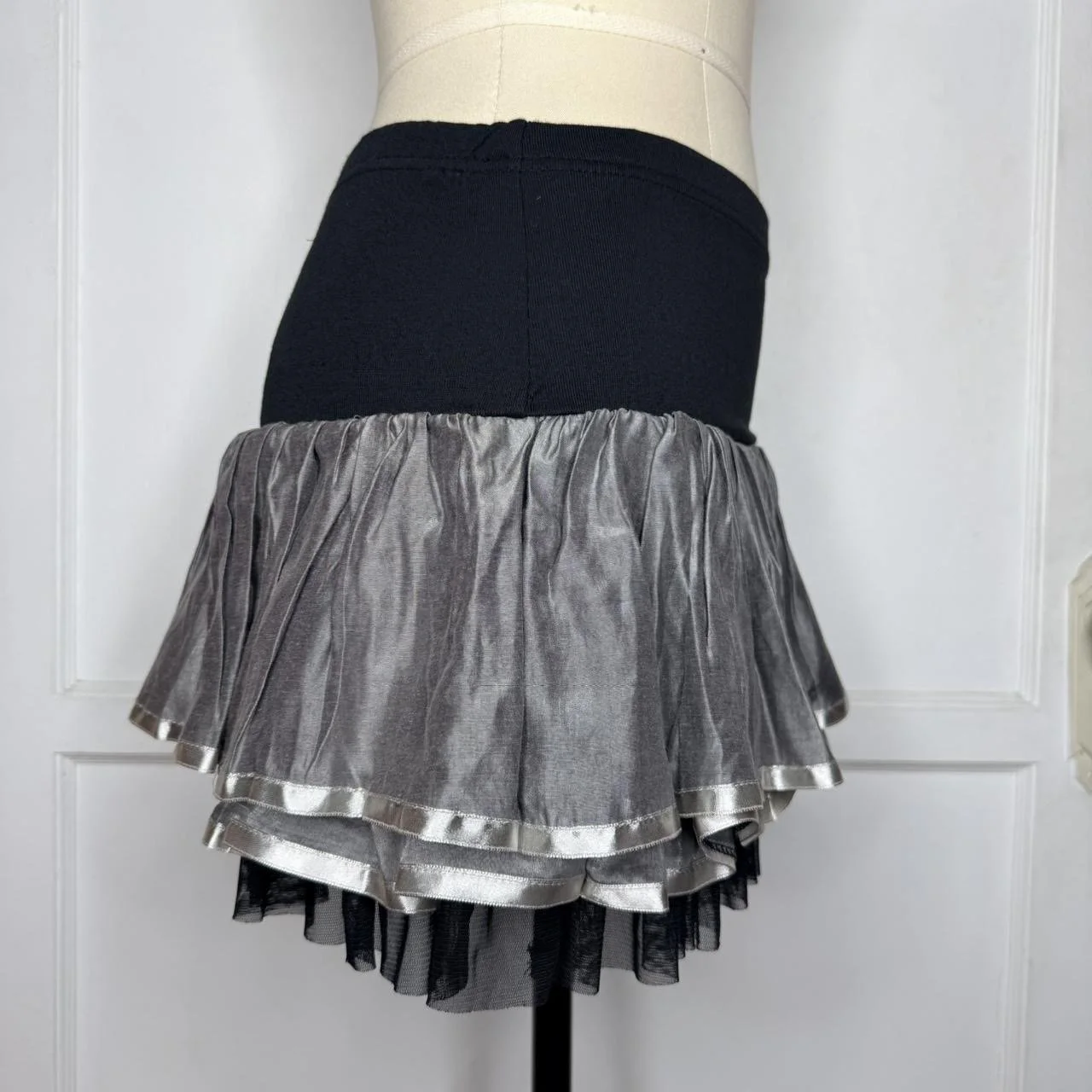 threadsilverminiskirt2.JPG