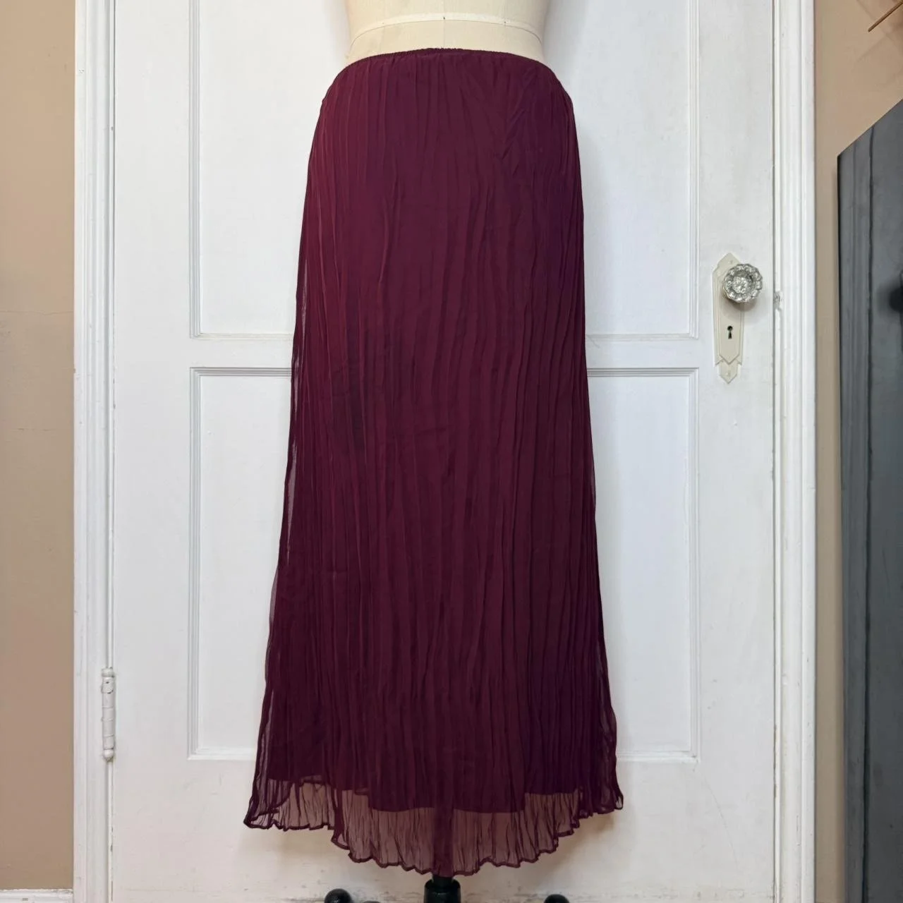 aquablueburgundyskirt4.JPG