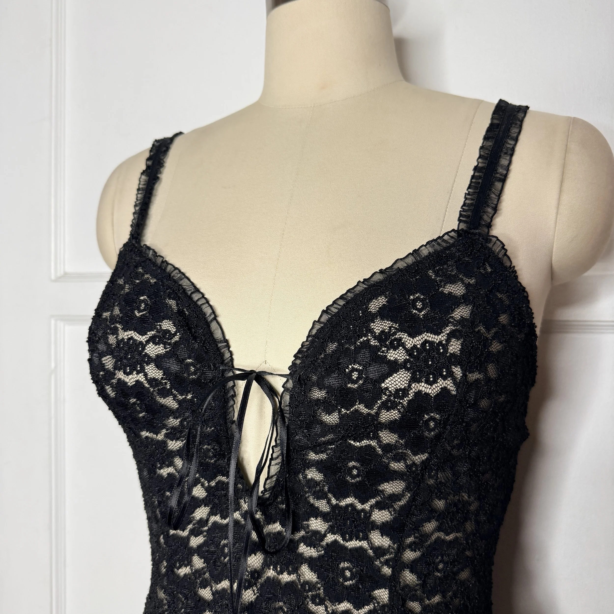 blacklaceslipdress2.jpg