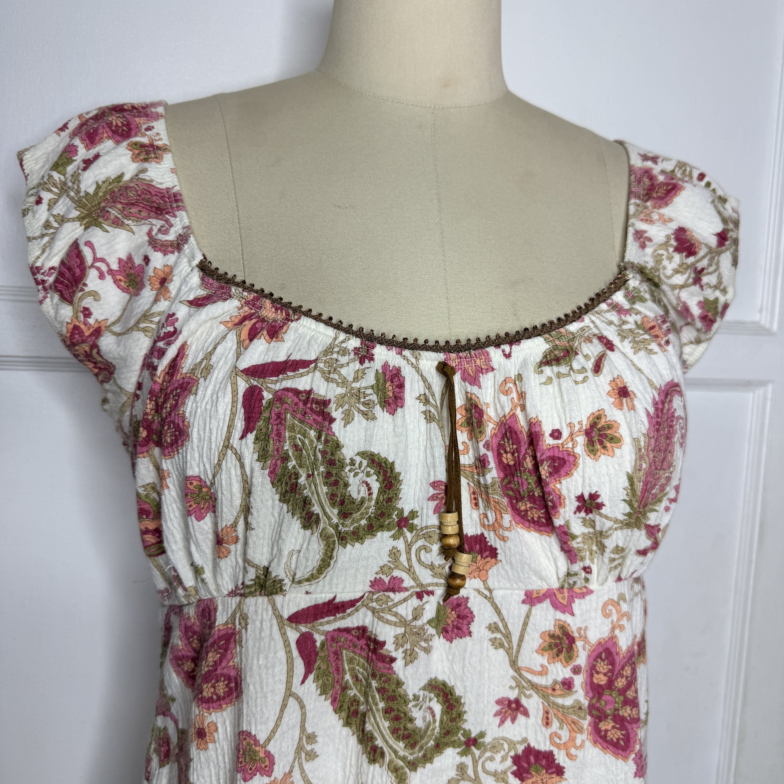 selfesteemwhitefloraltop2.jpg