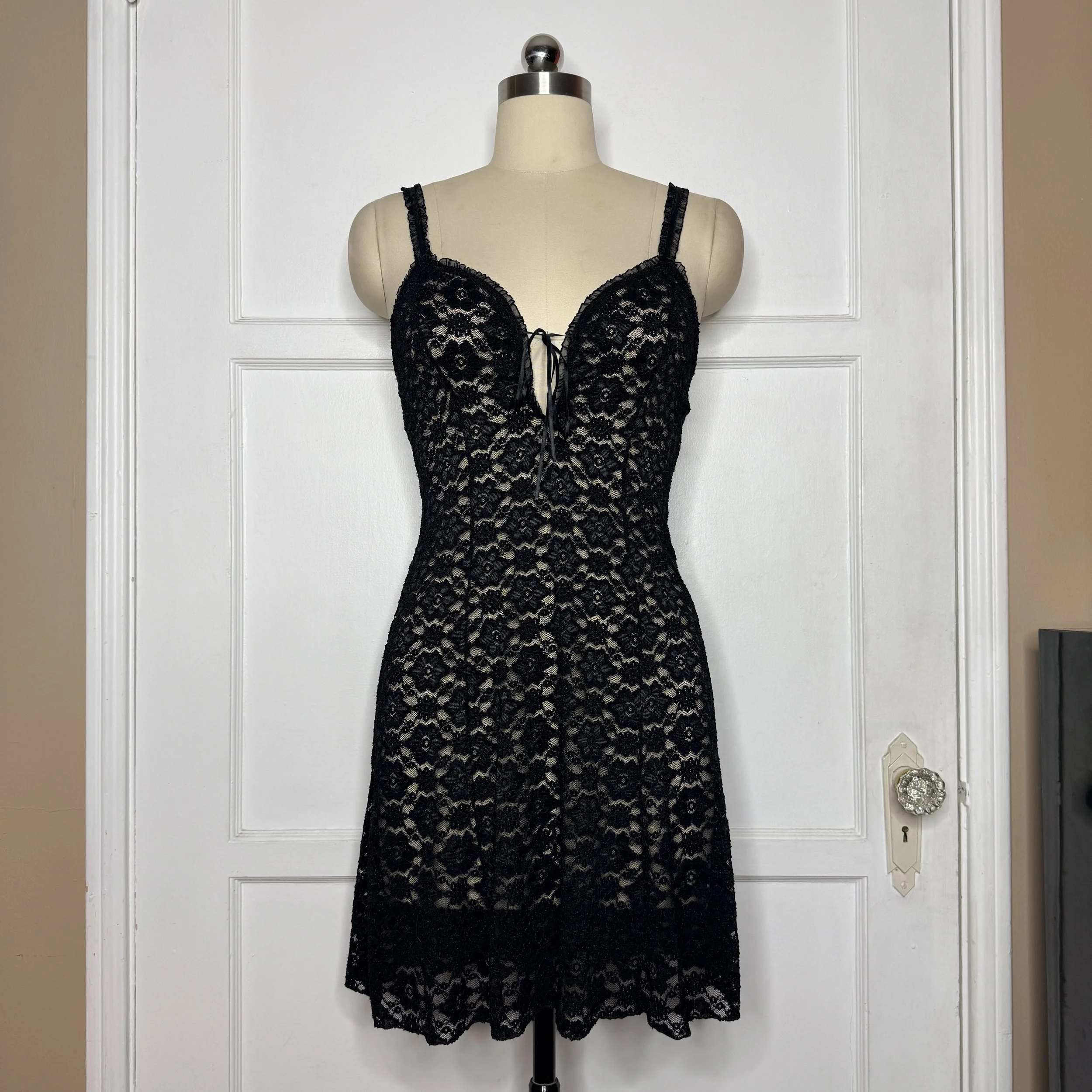 blacklaceslipdress1.jpg