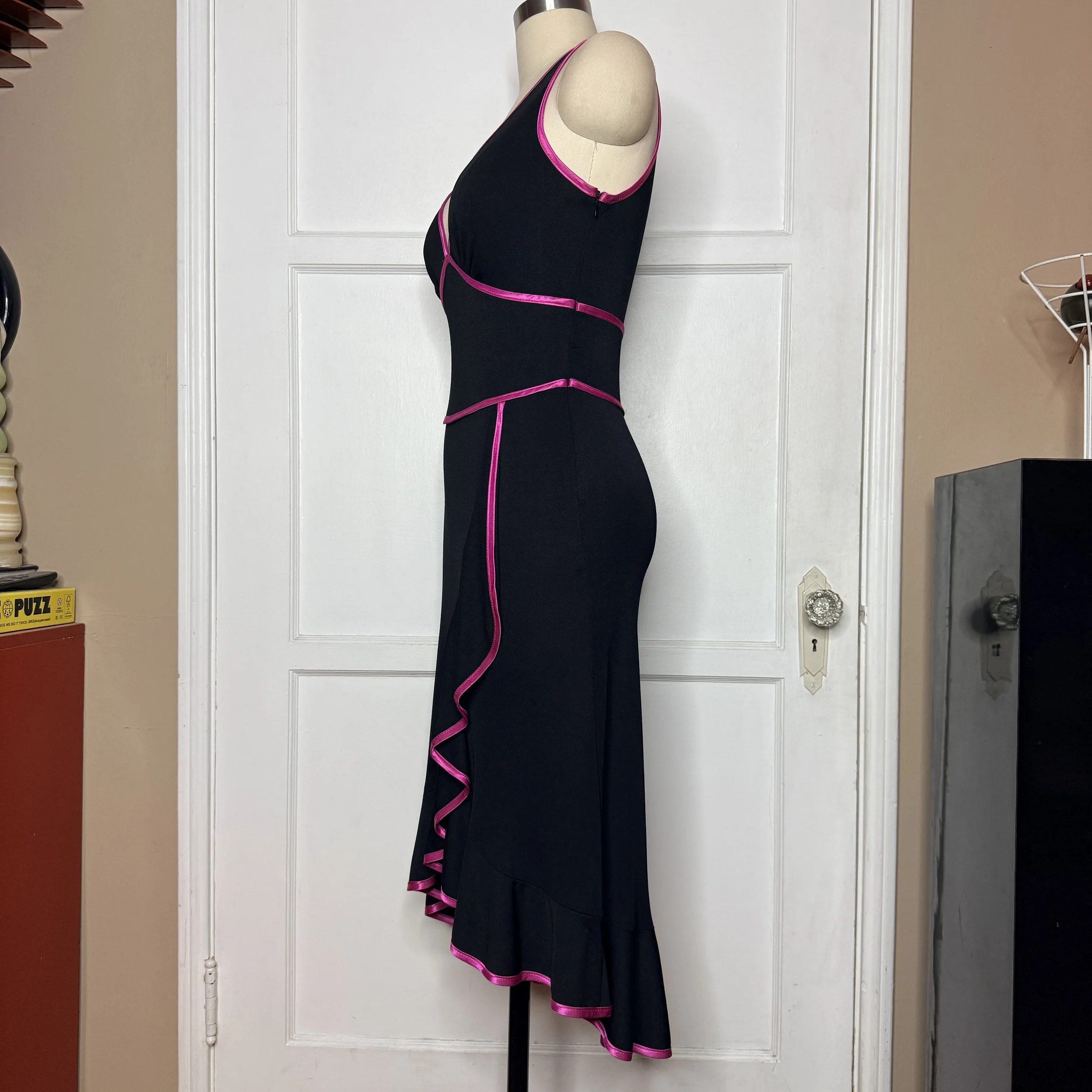 windsorblackandpinkmididress5.jpg
