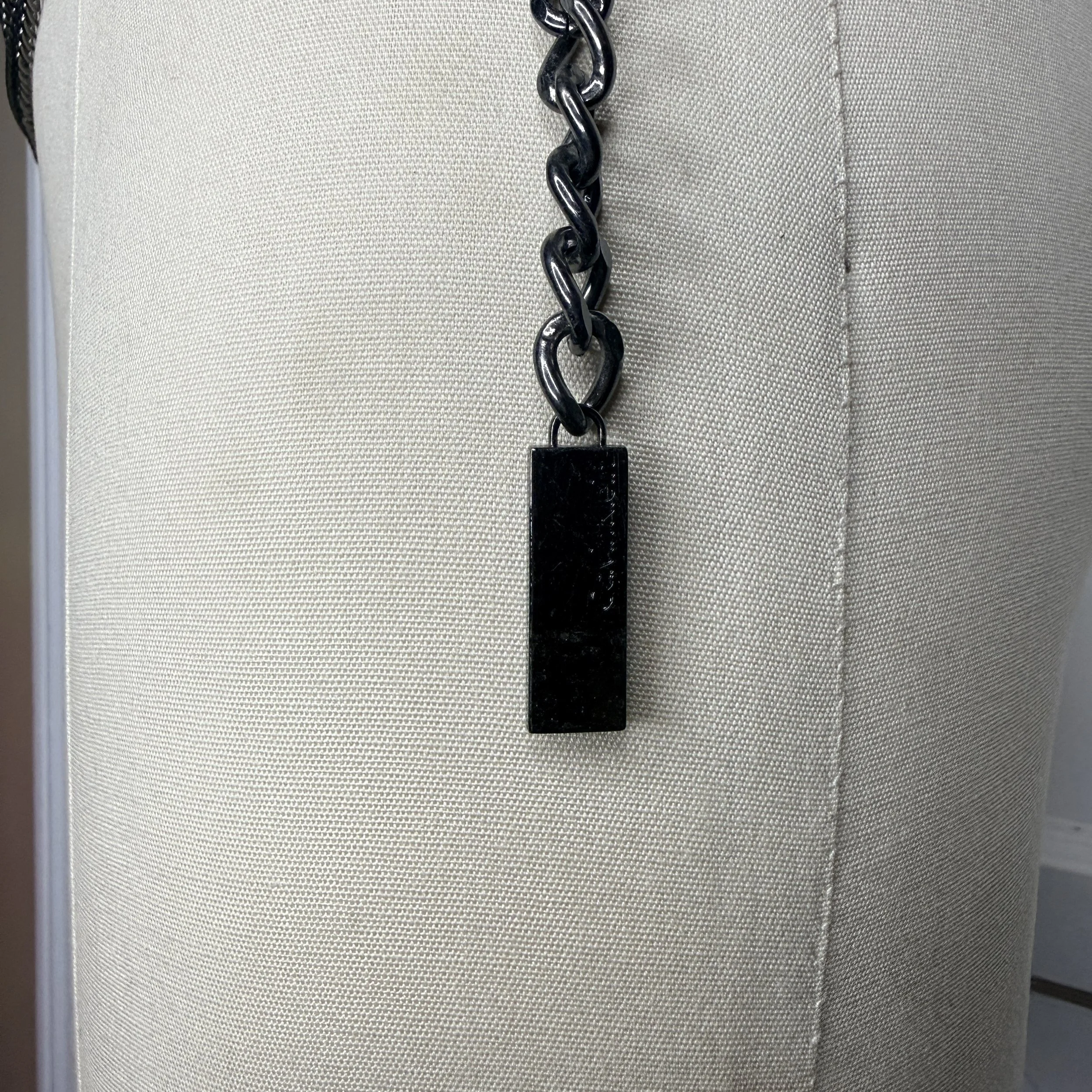 calvinkleinchainbelt2.jpg
