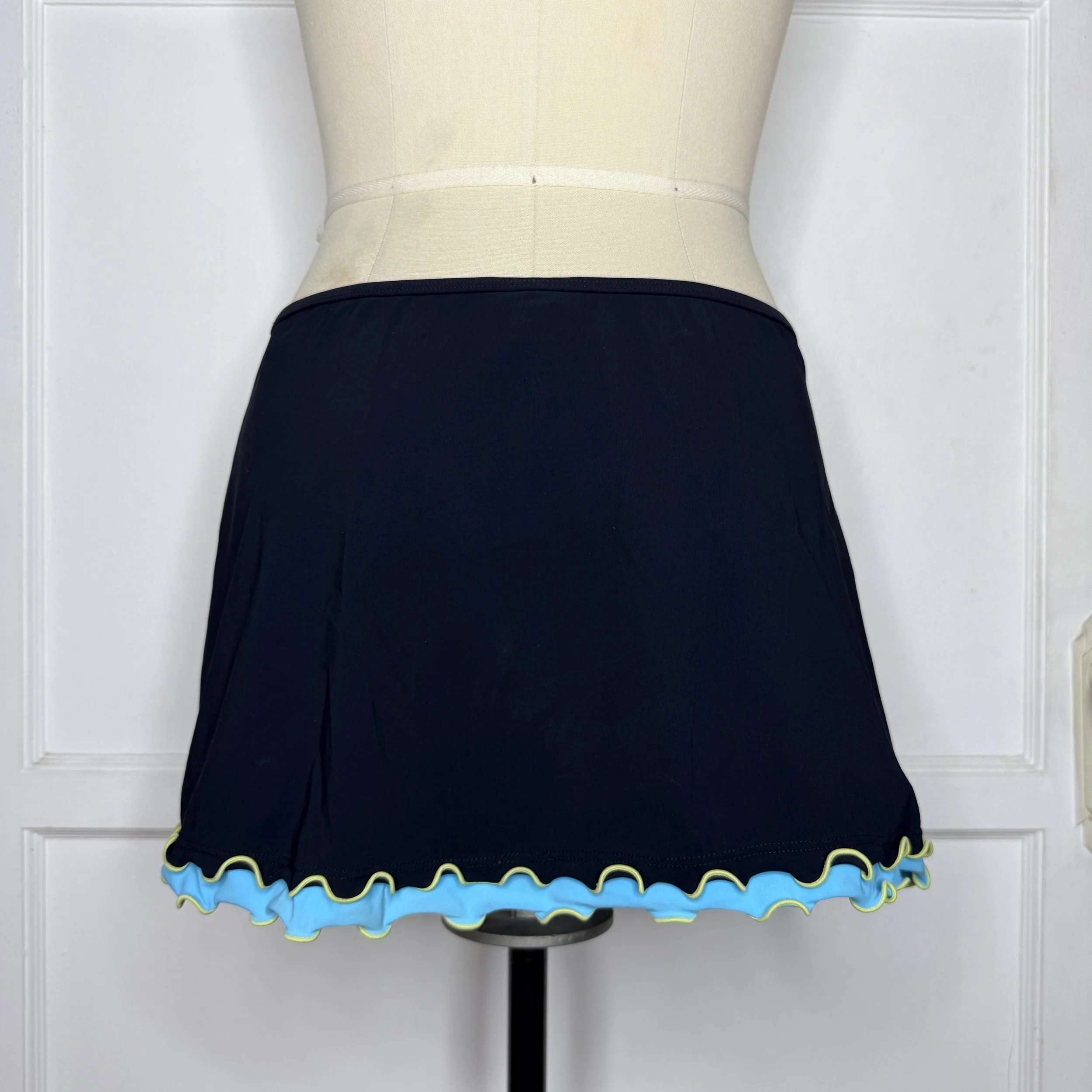 profileblackblueswimskirt4.jpg