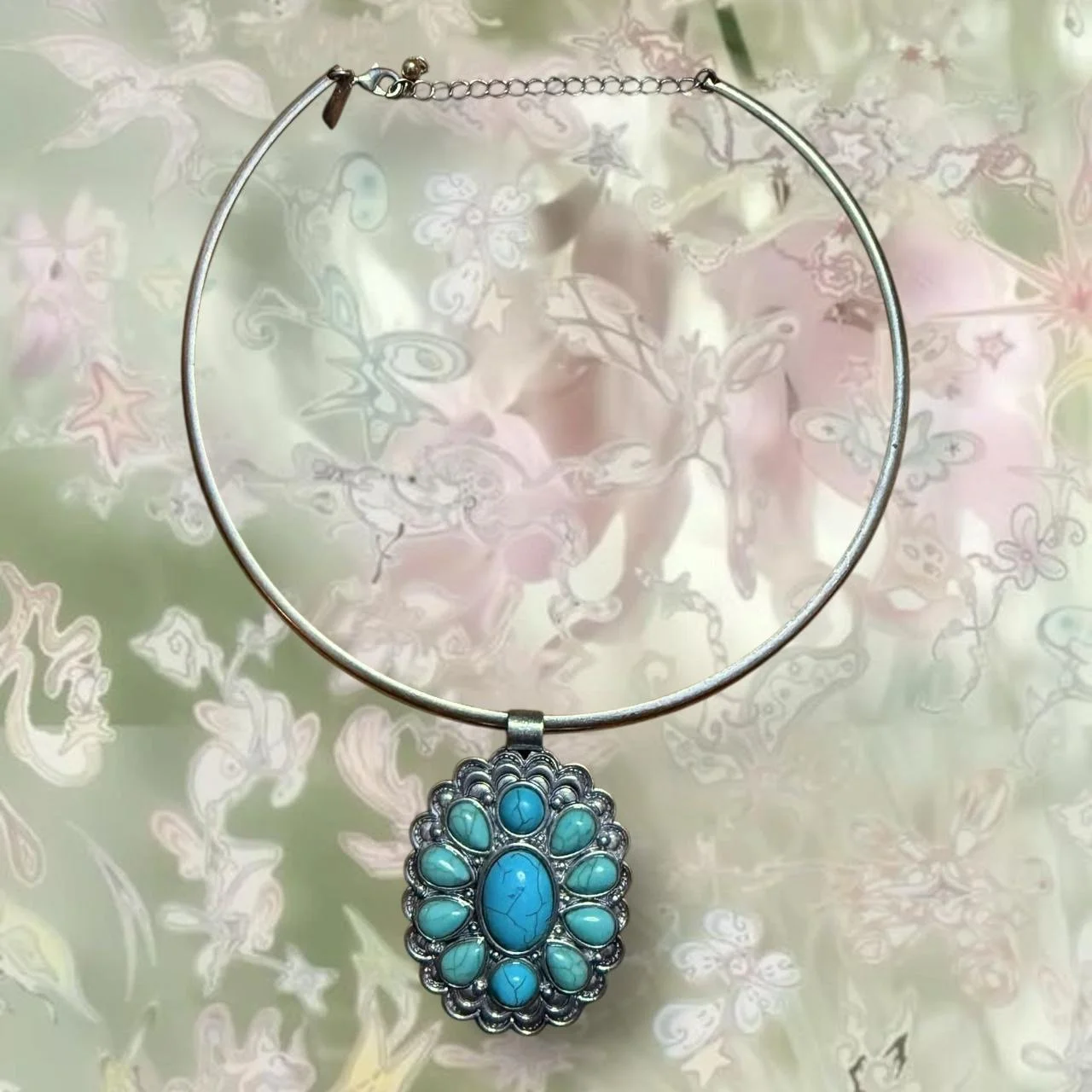 turquoisesilvernecklace2.JPG