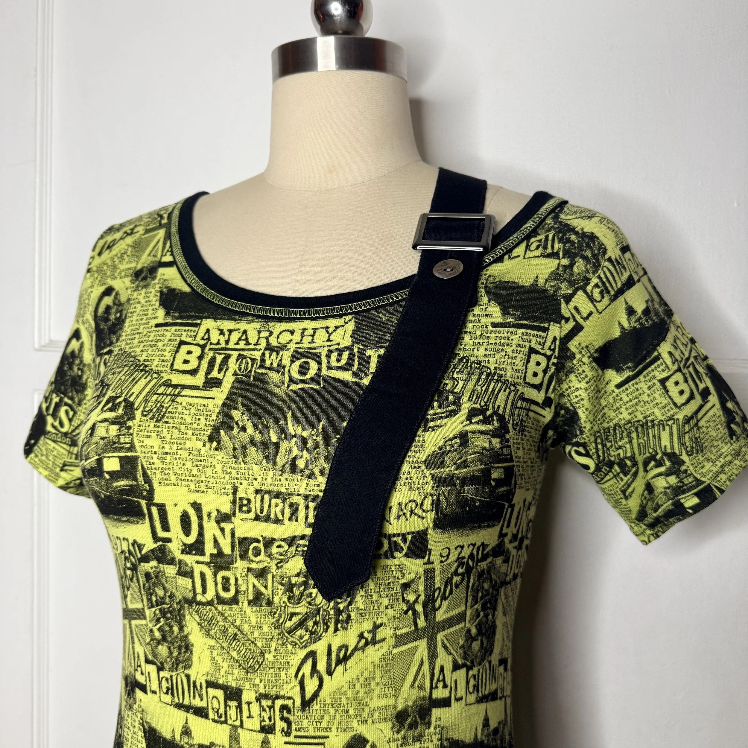 algonquinsyellowgraphictee2.jpg