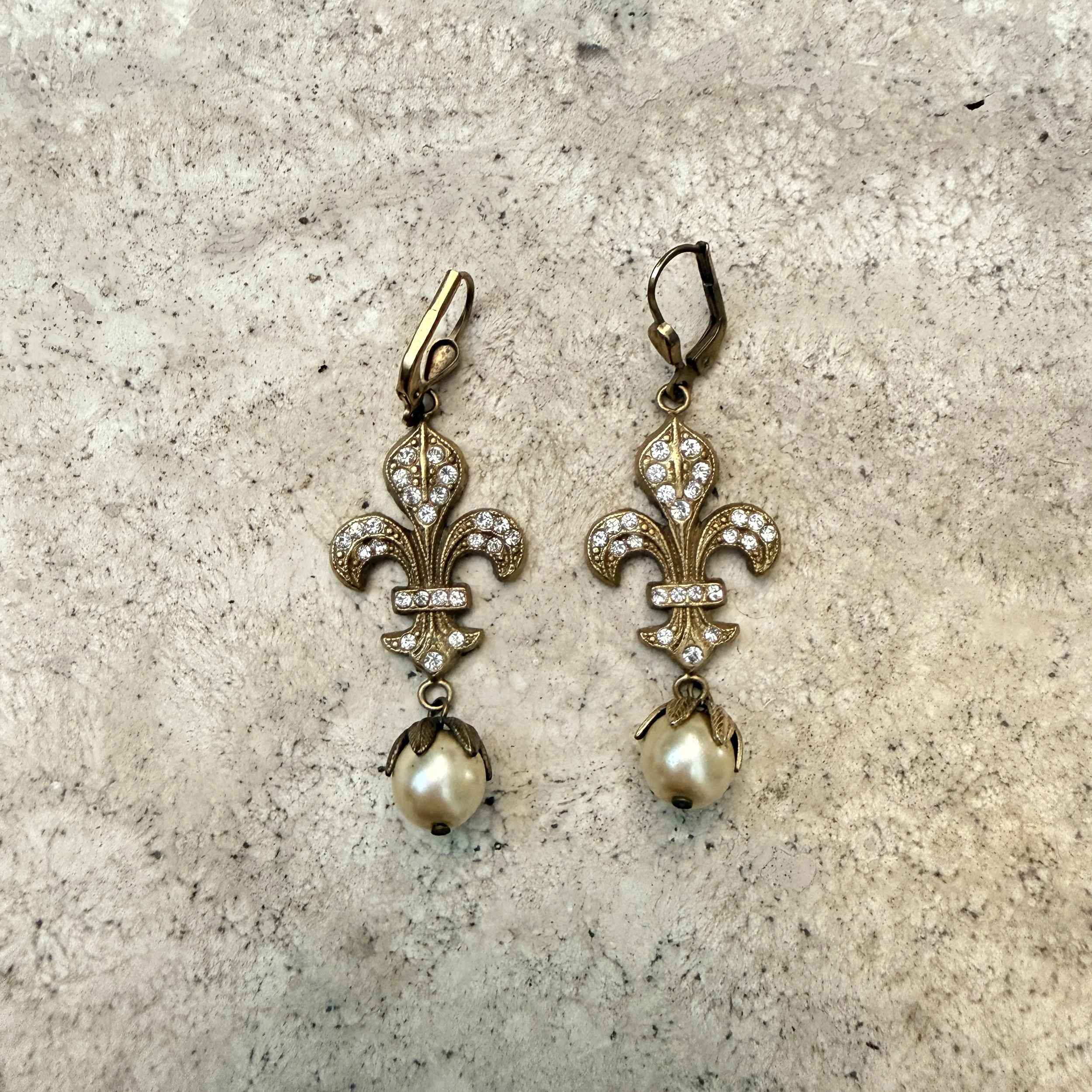 fleurdelisearrings1.jpg
