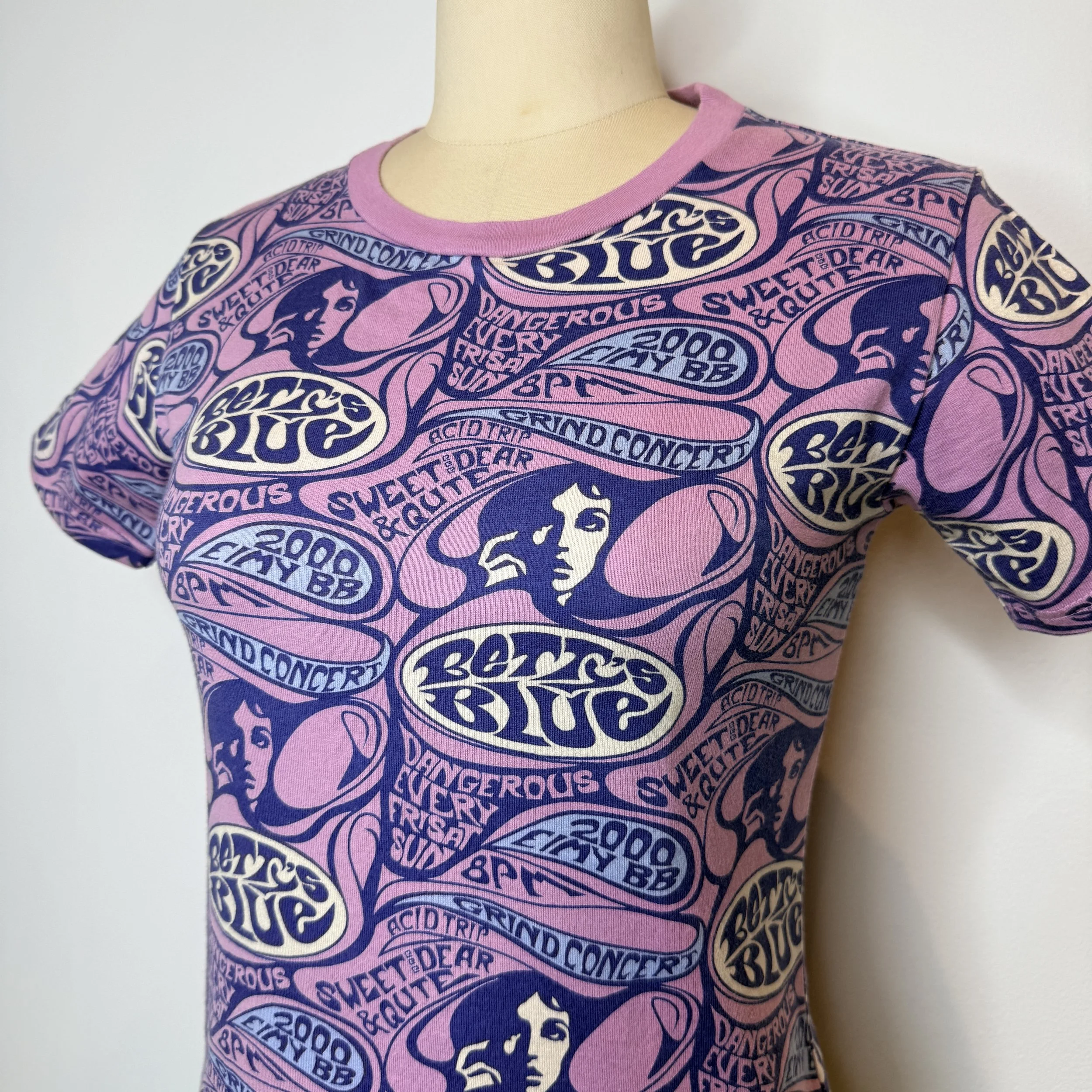 bettysbluepurplegraphictee2.jpg