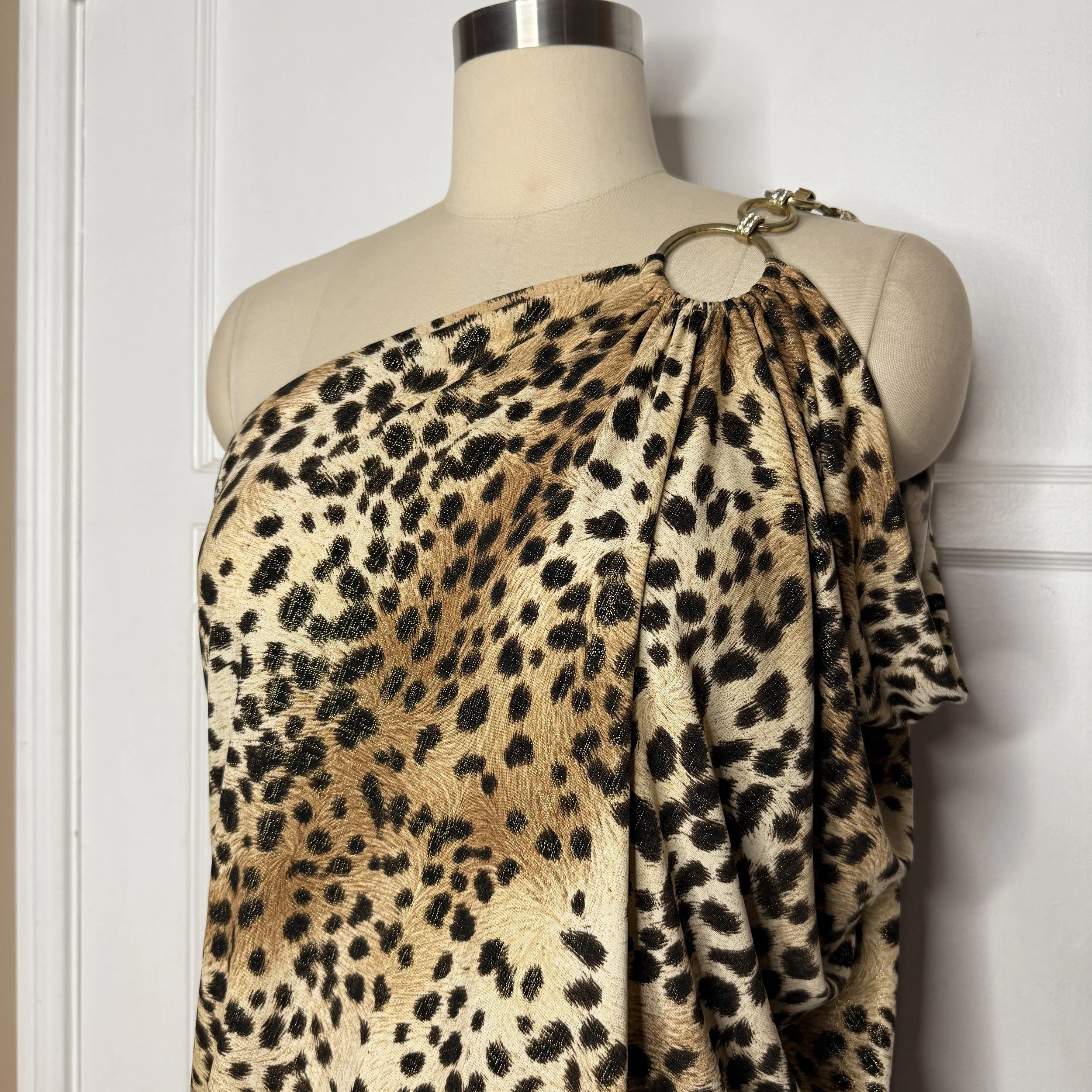 cacheleopardoneshoulderdress2.jpg