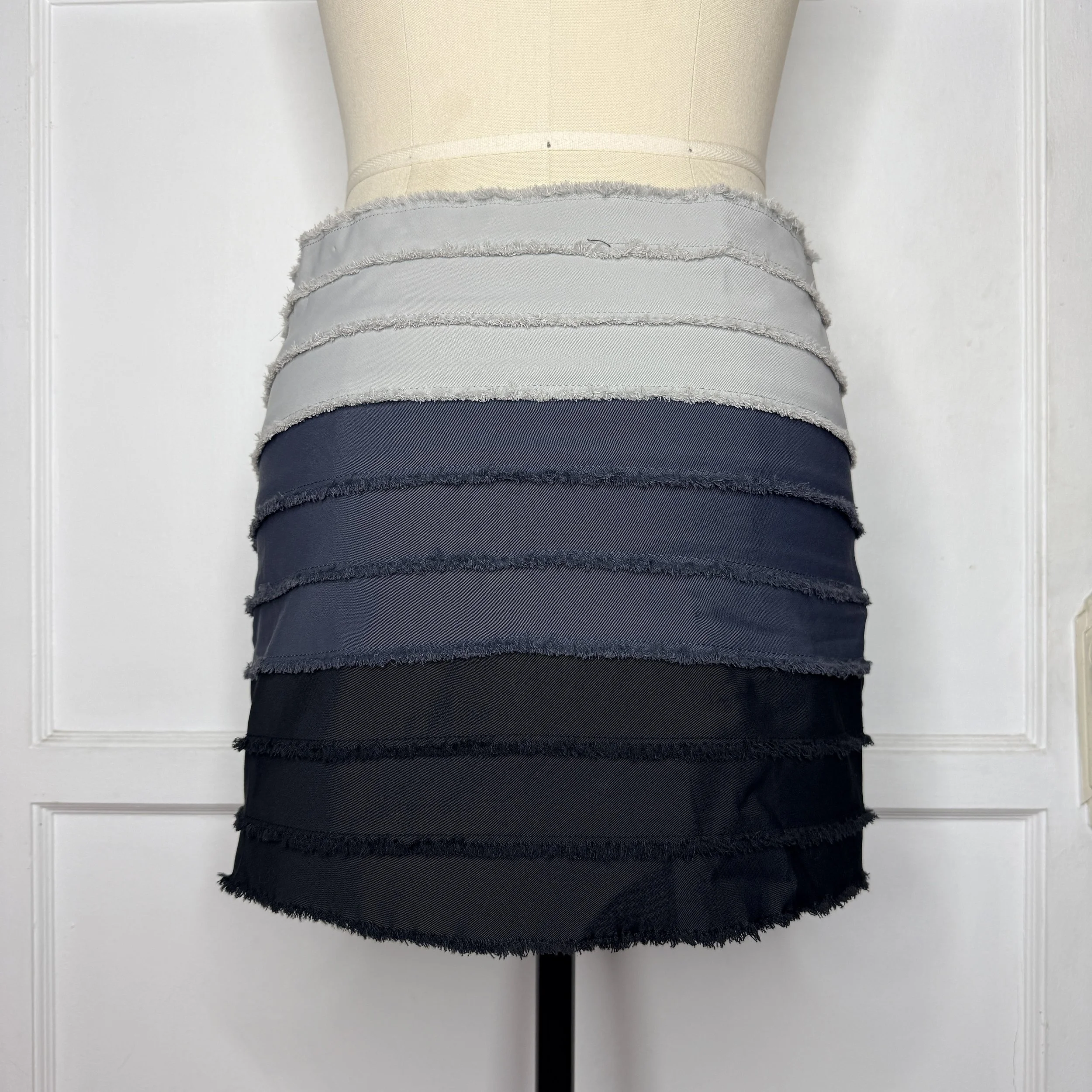 bebegreygradientskirt3.jpg