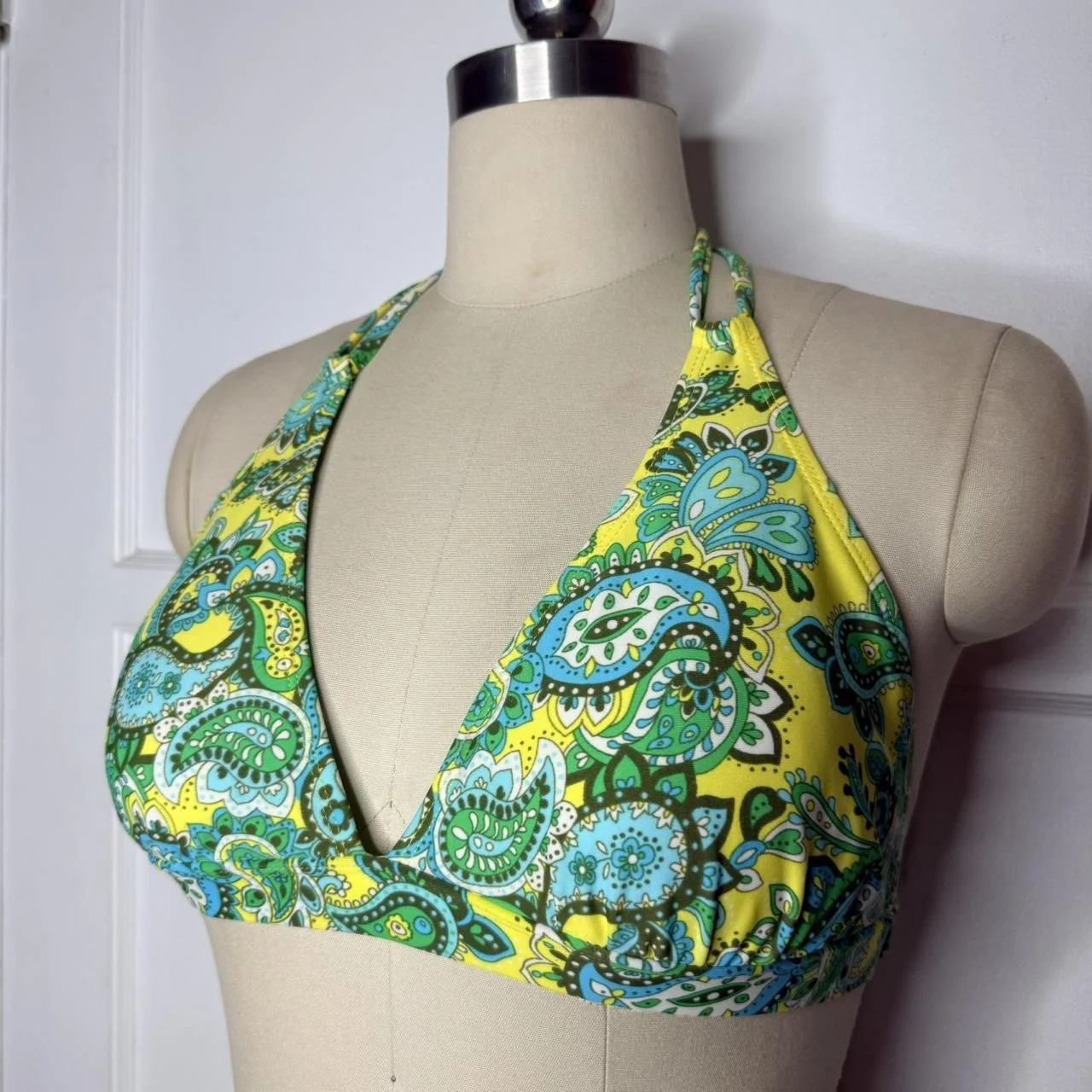 oldnavyyellowgreenpaislybikinitop2.JPG