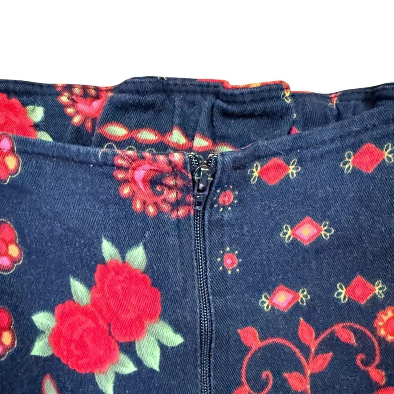 morganblackredfloralpants3.JPG
