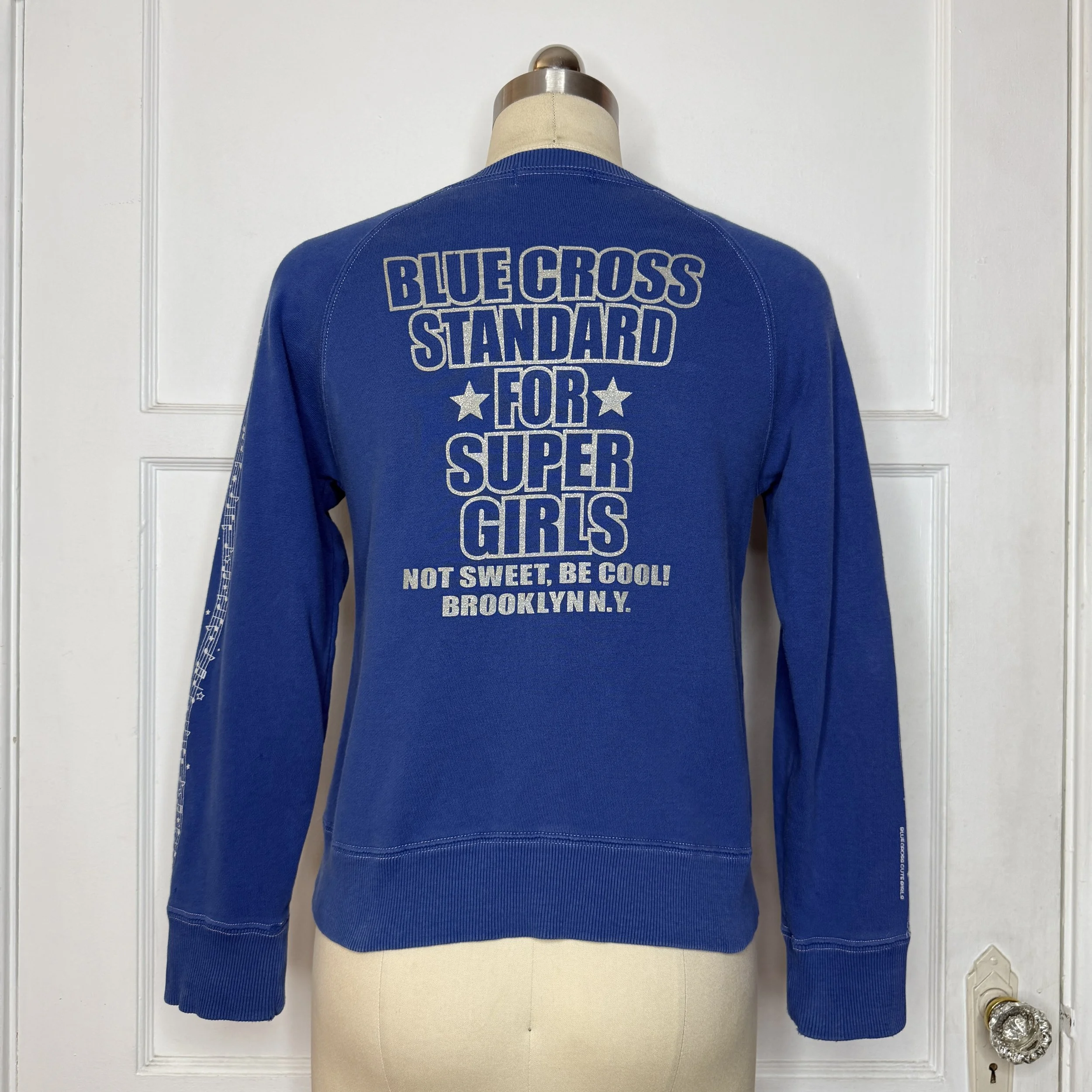 bluecrosssweatshirt5.jpg