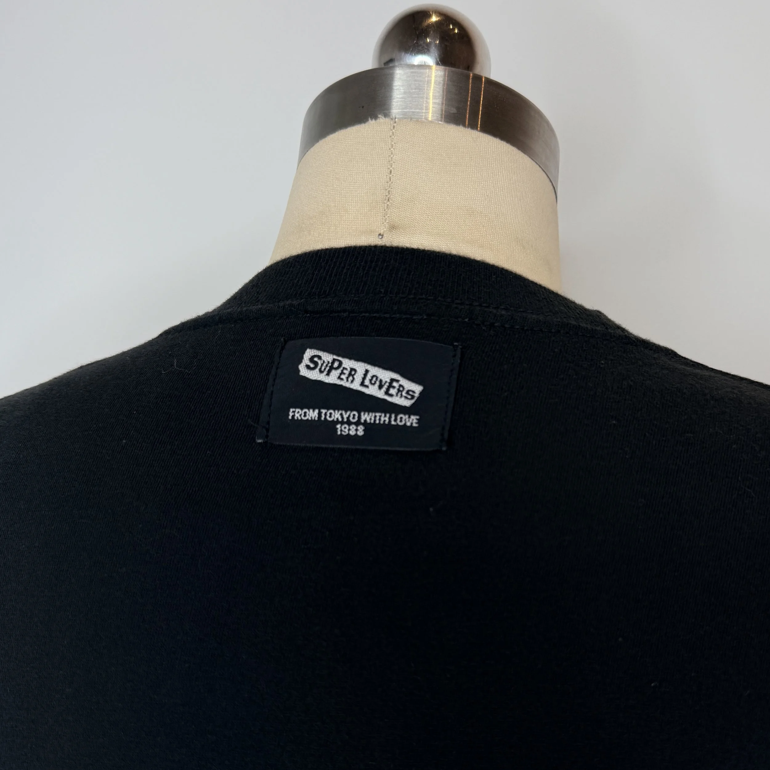 superloversblackyellowskulltee4.jpg
