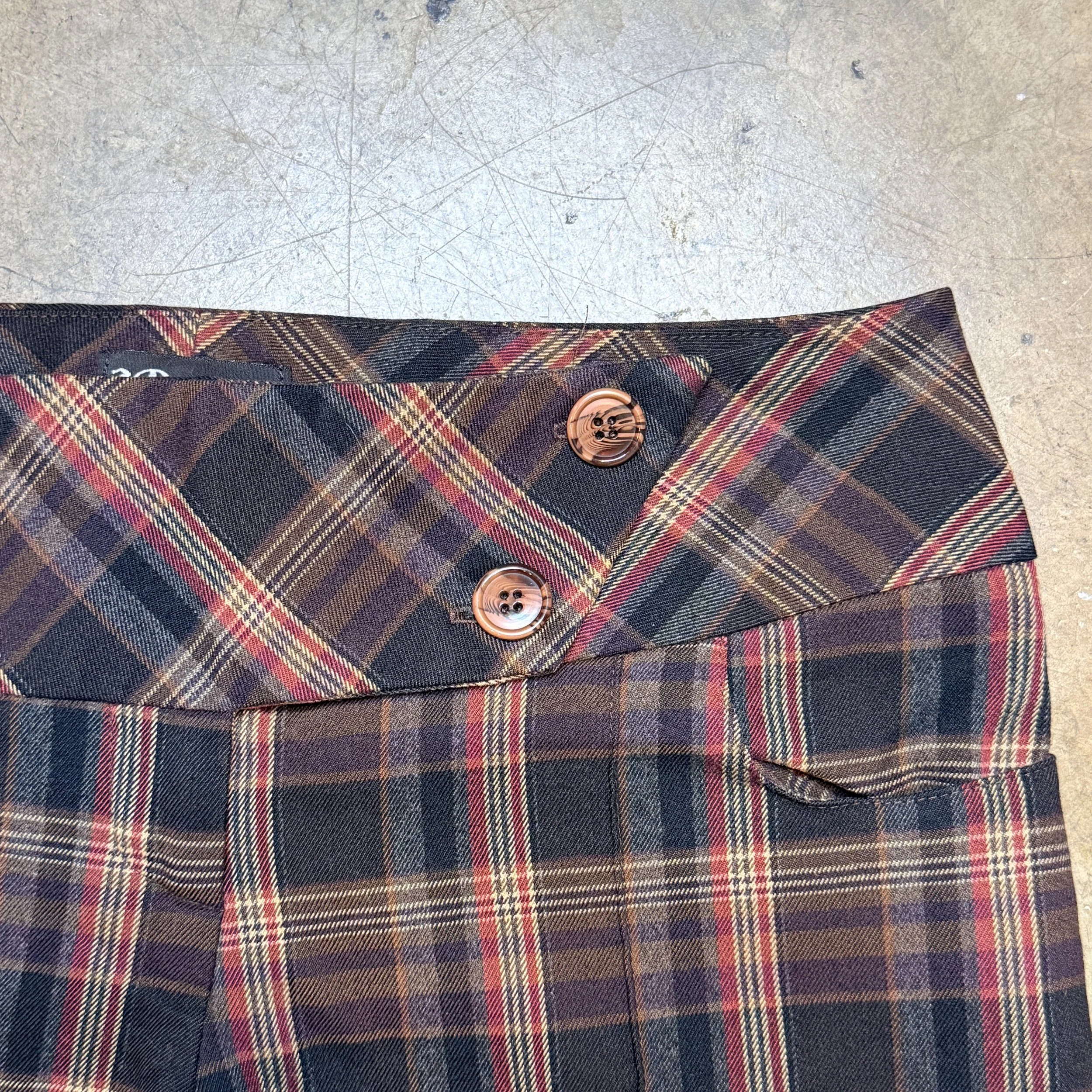 3bbrowngreyplaidshorts2.jpg