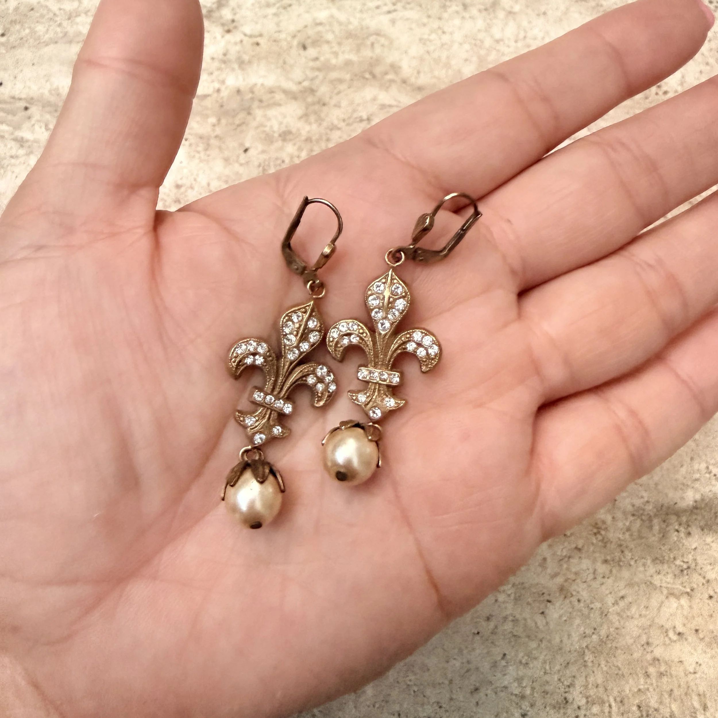 fleurdelisearrings2.jpg