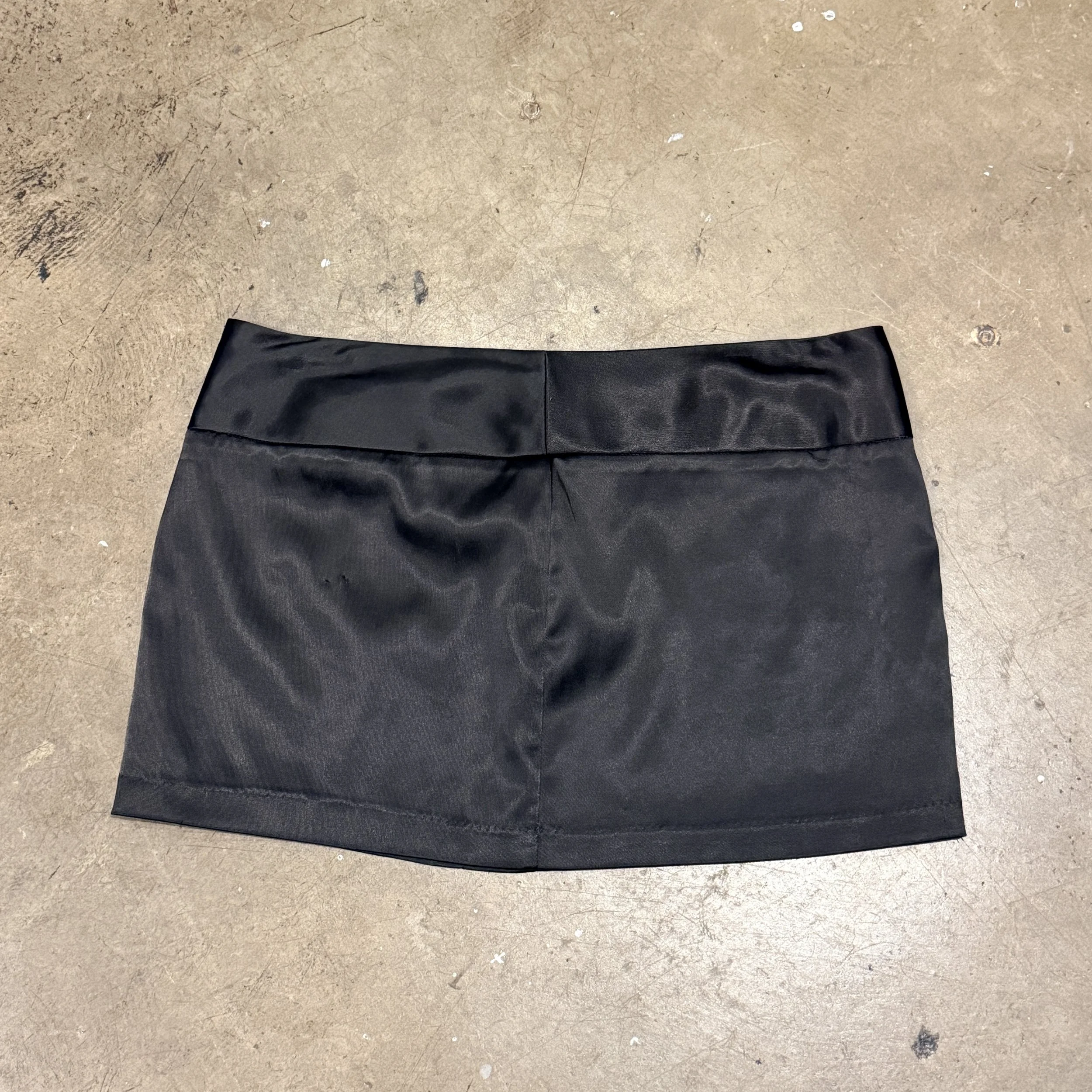 charlotterusseblacksatinminiskirt4.jpg
