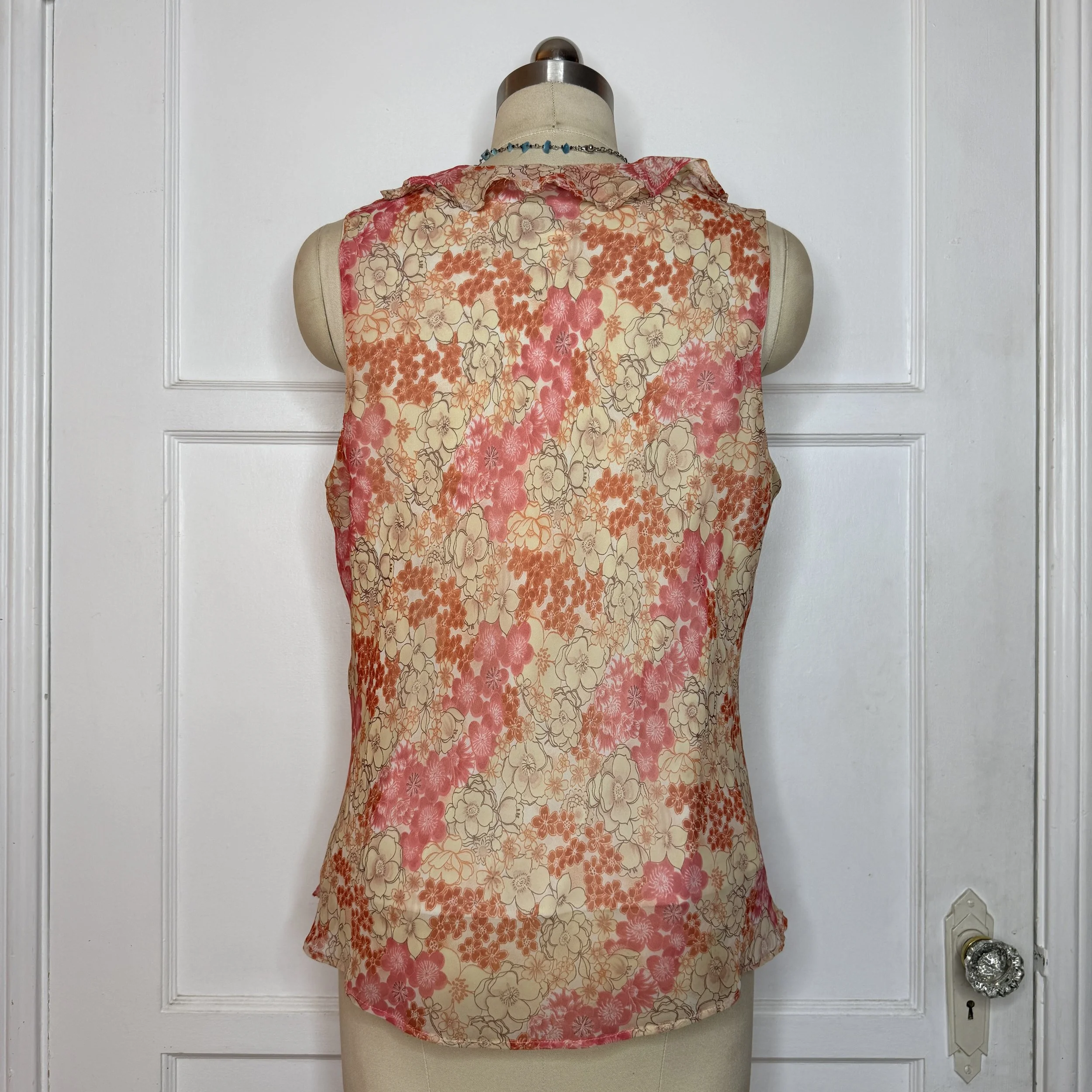 ilyzabeigefloraltop4.jpg