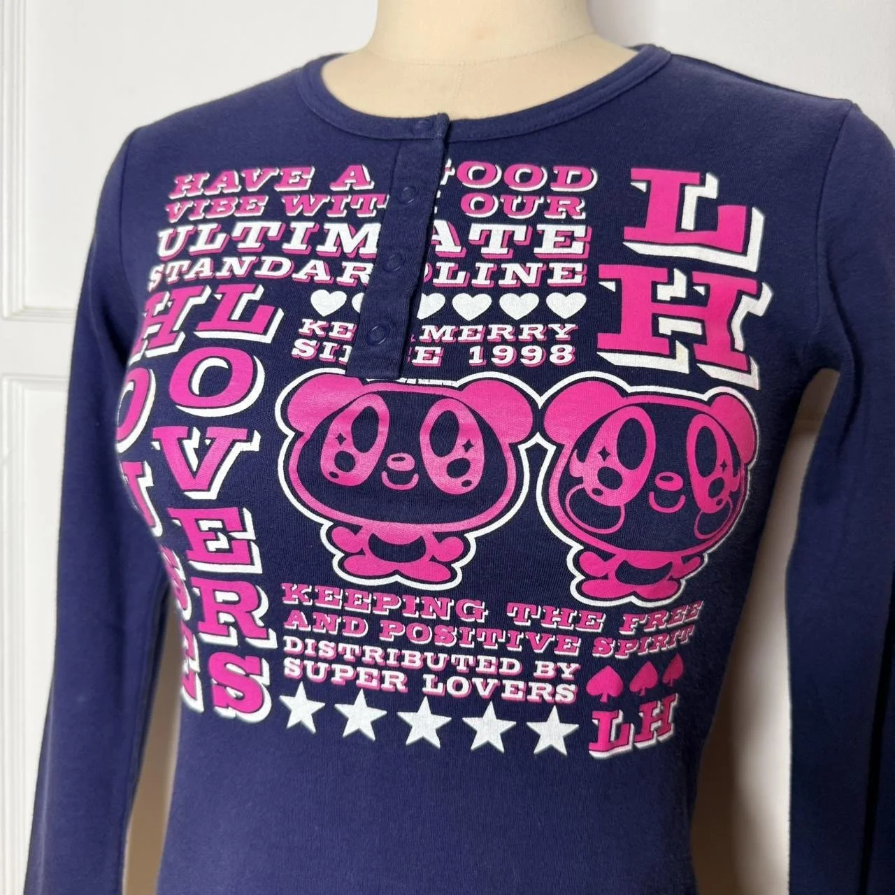 lovershousenavylongsleevetee2.JPG